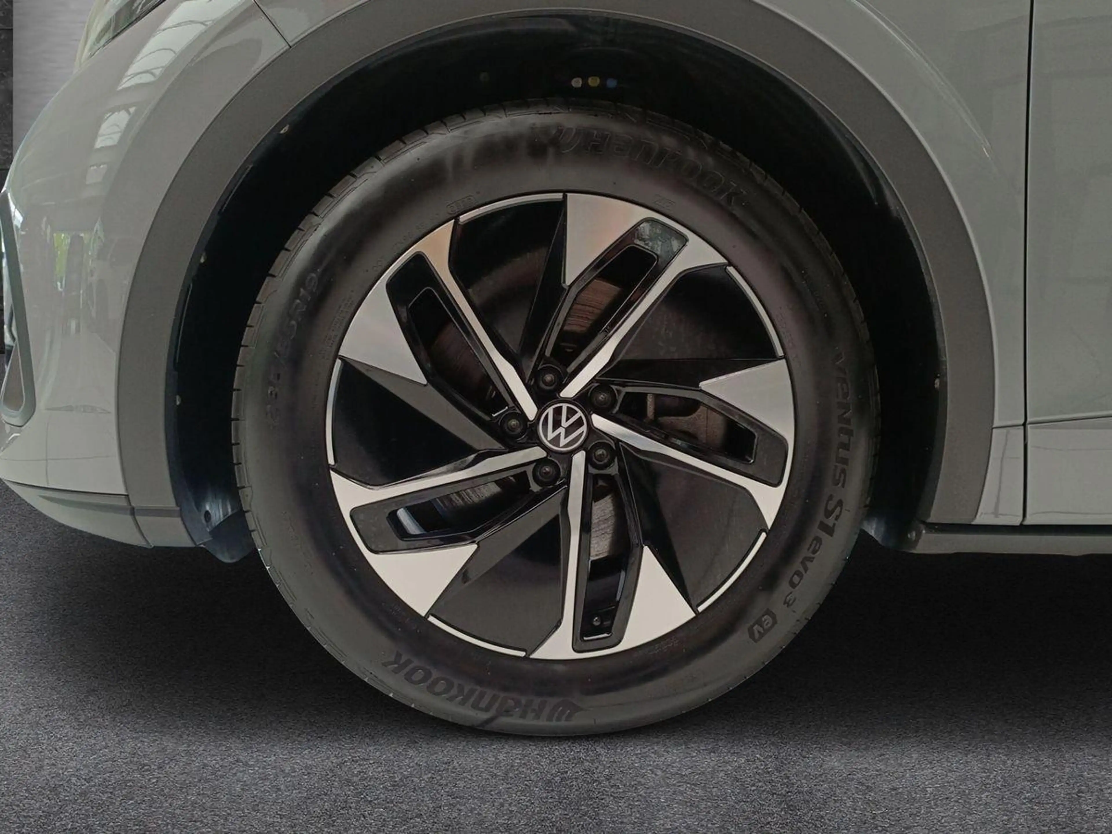 Volkswagen ID.5 77KWh "PRO" 174 PS NAVI+AHK+PDC+ — photo 11