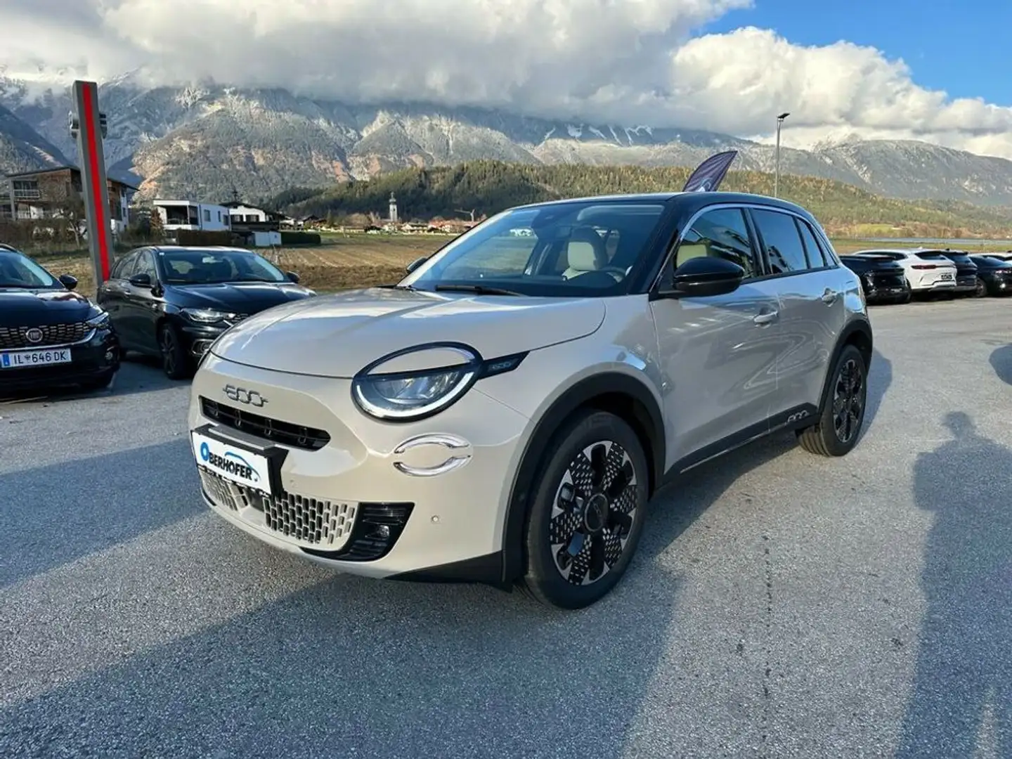 Fiat 600 Hybrid 145 La Prima Aut. Beige - 2