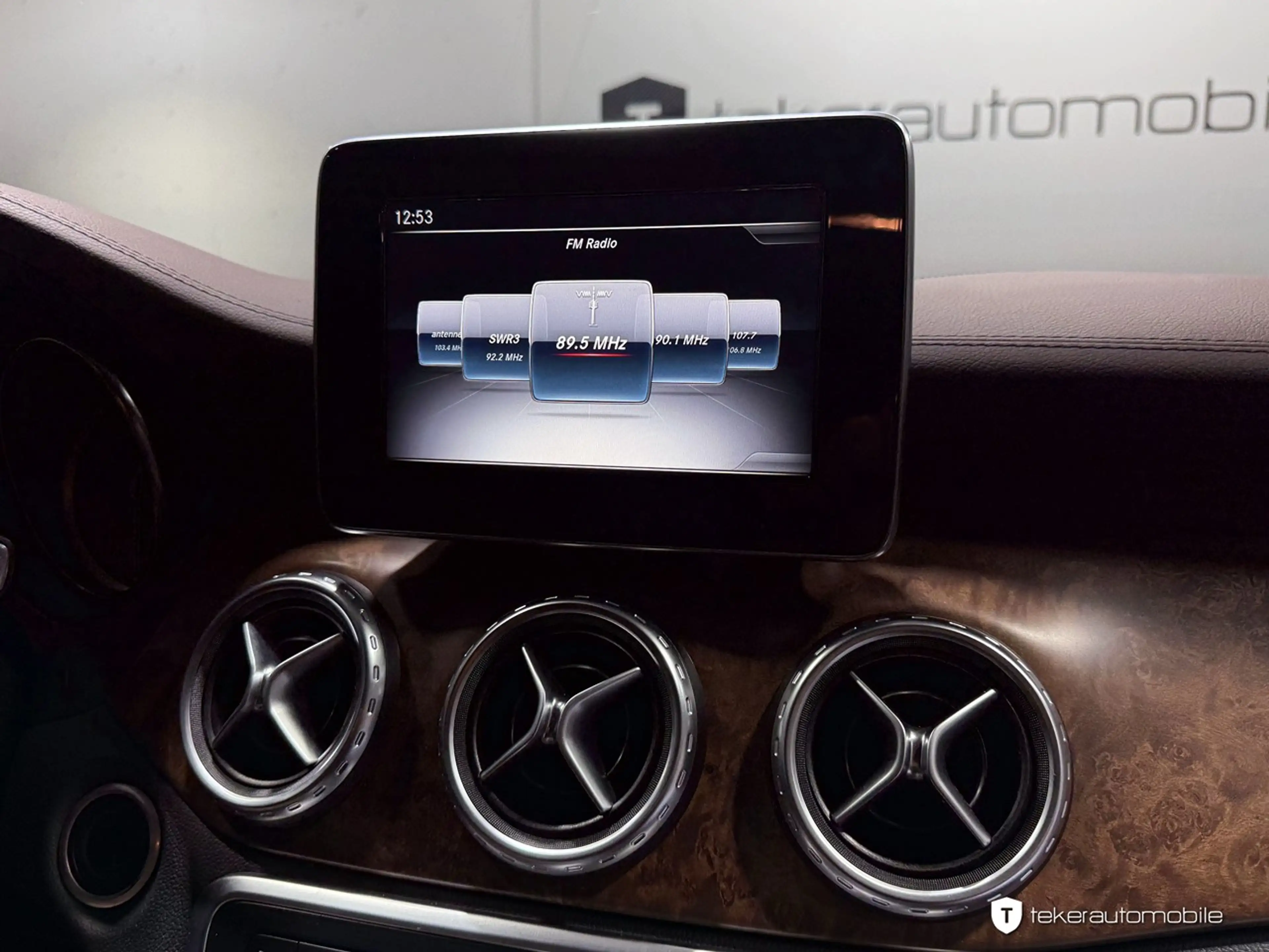 Mercedes-Benz GLA 220 d Score *AHK*Aut.*Navi*Leder*Xenon* — photo 14