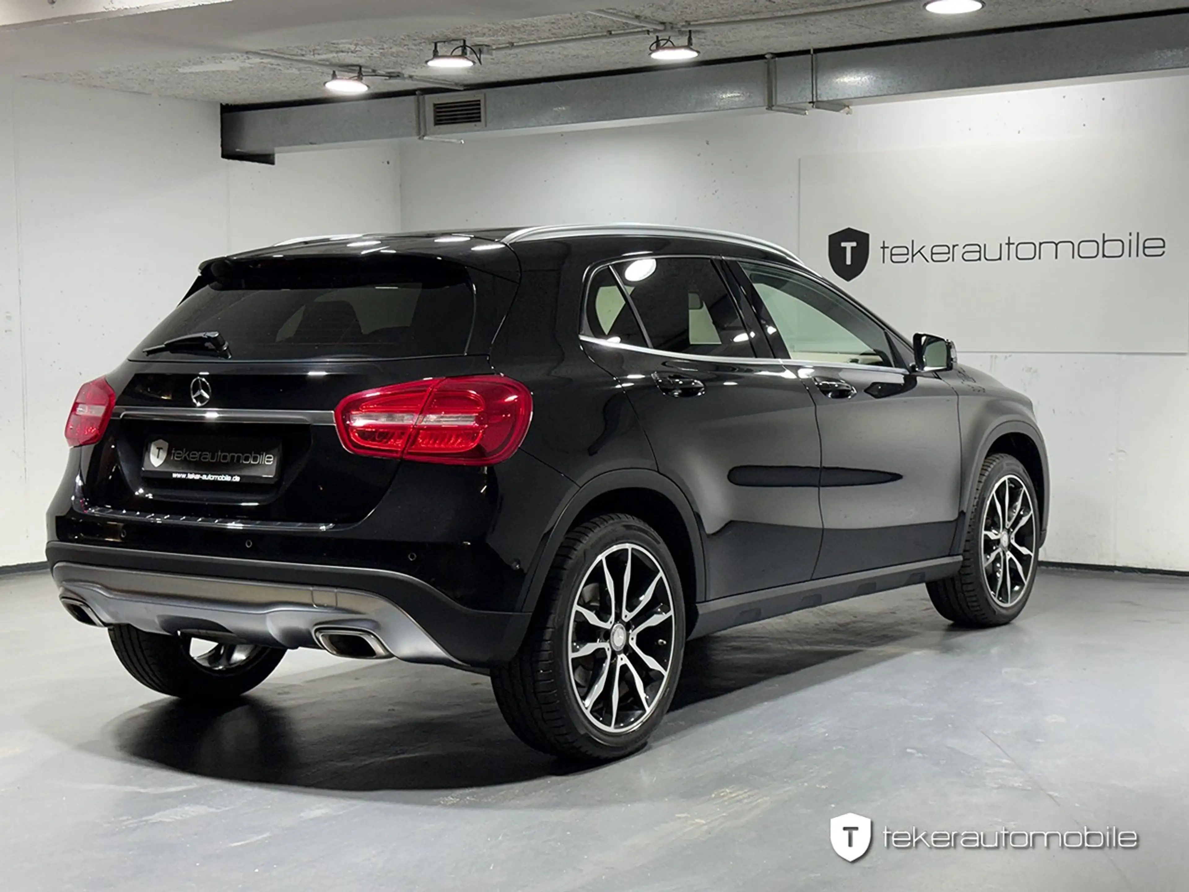 Mercedes-Benz GLA 220 d Score *AHK*Aut.*Navi*Leder*Xenon* — photo 3