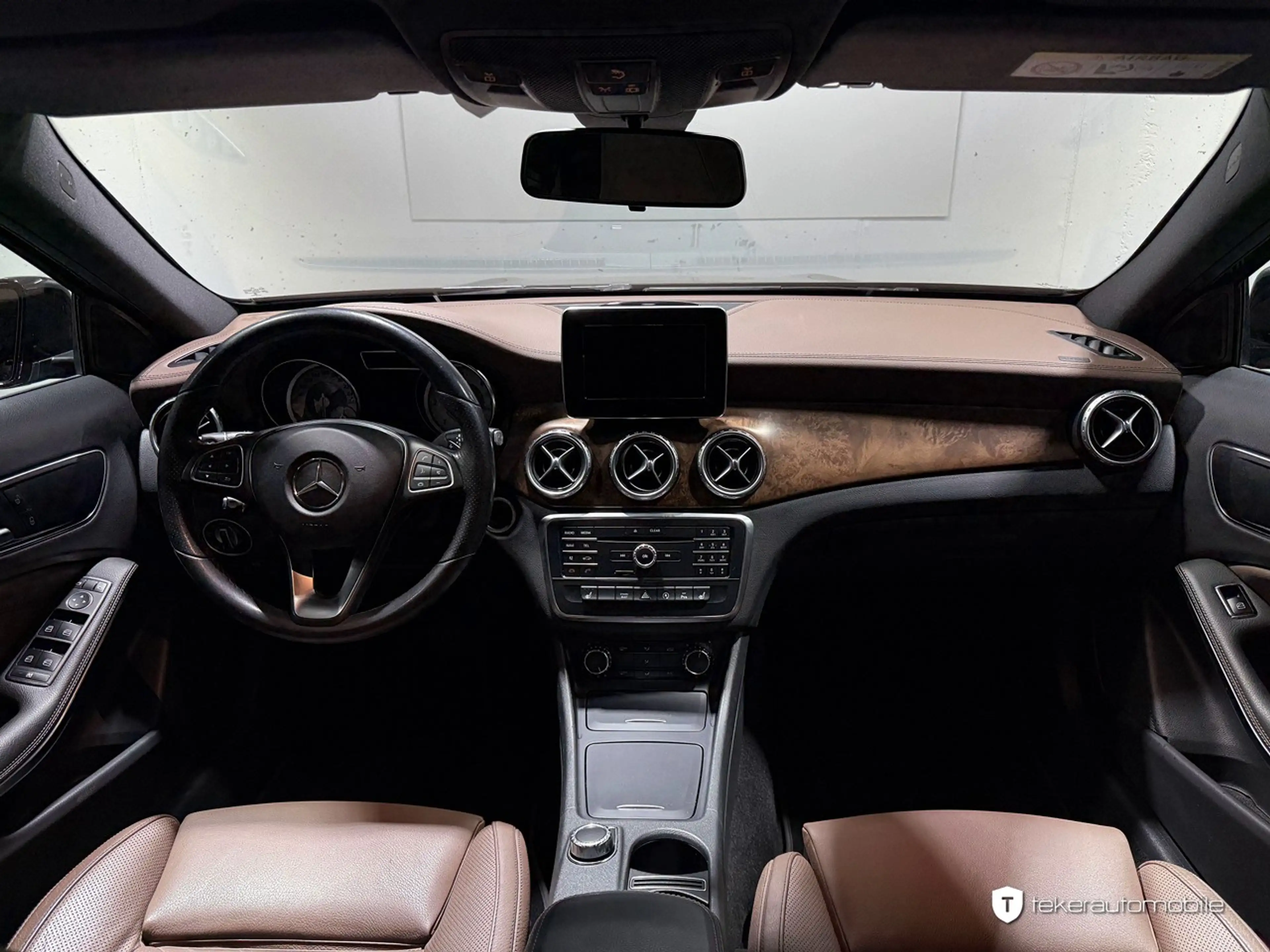 Mercedes-Benz GLA 220 d Score *AHK*Aut.*Navi*Leder*Xenon* — photo 6