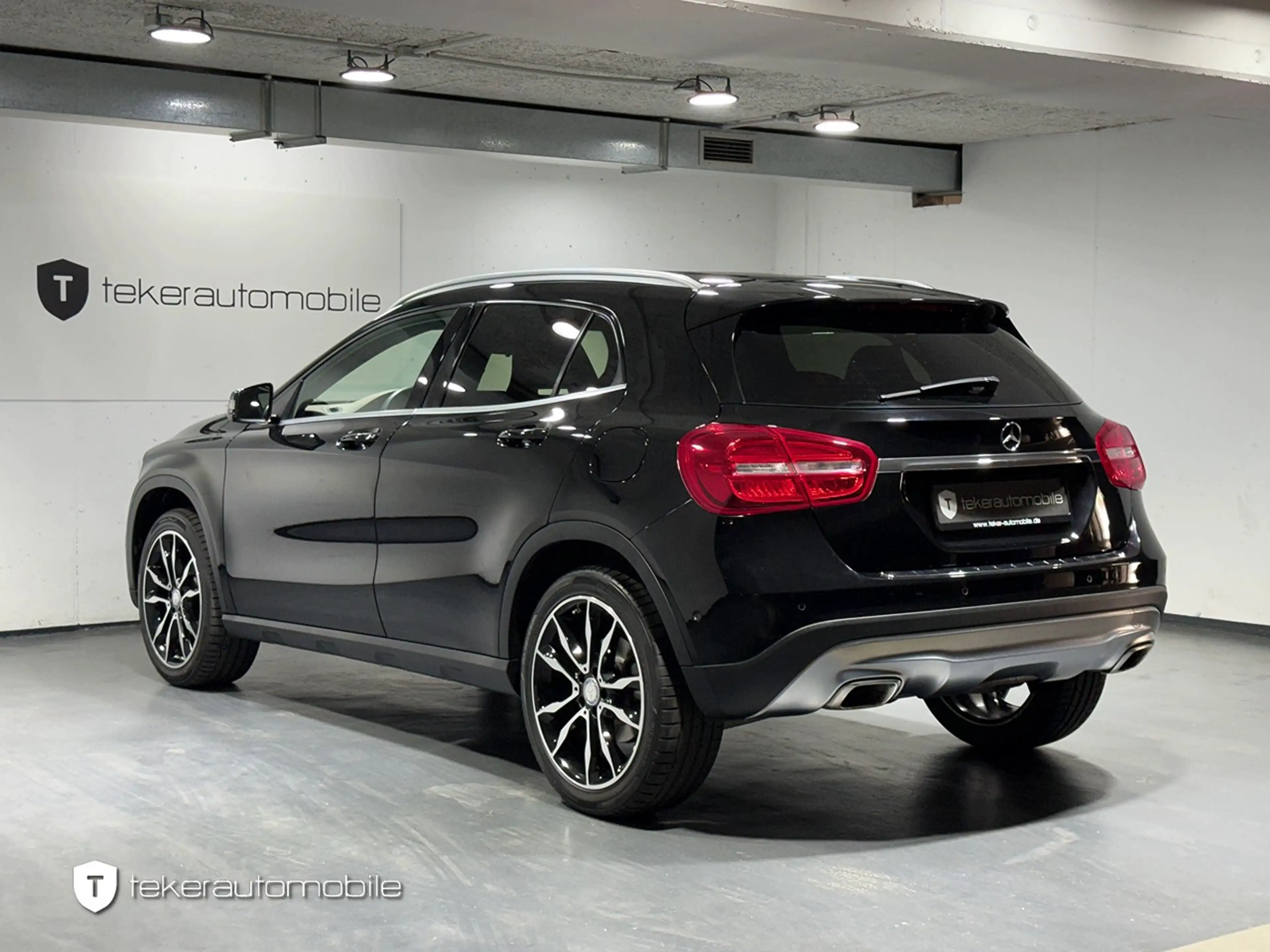 Mercedes-Benz GLA 220 d Score *AHK*Aut.*Navi*Leder*Xenon* — photo 2