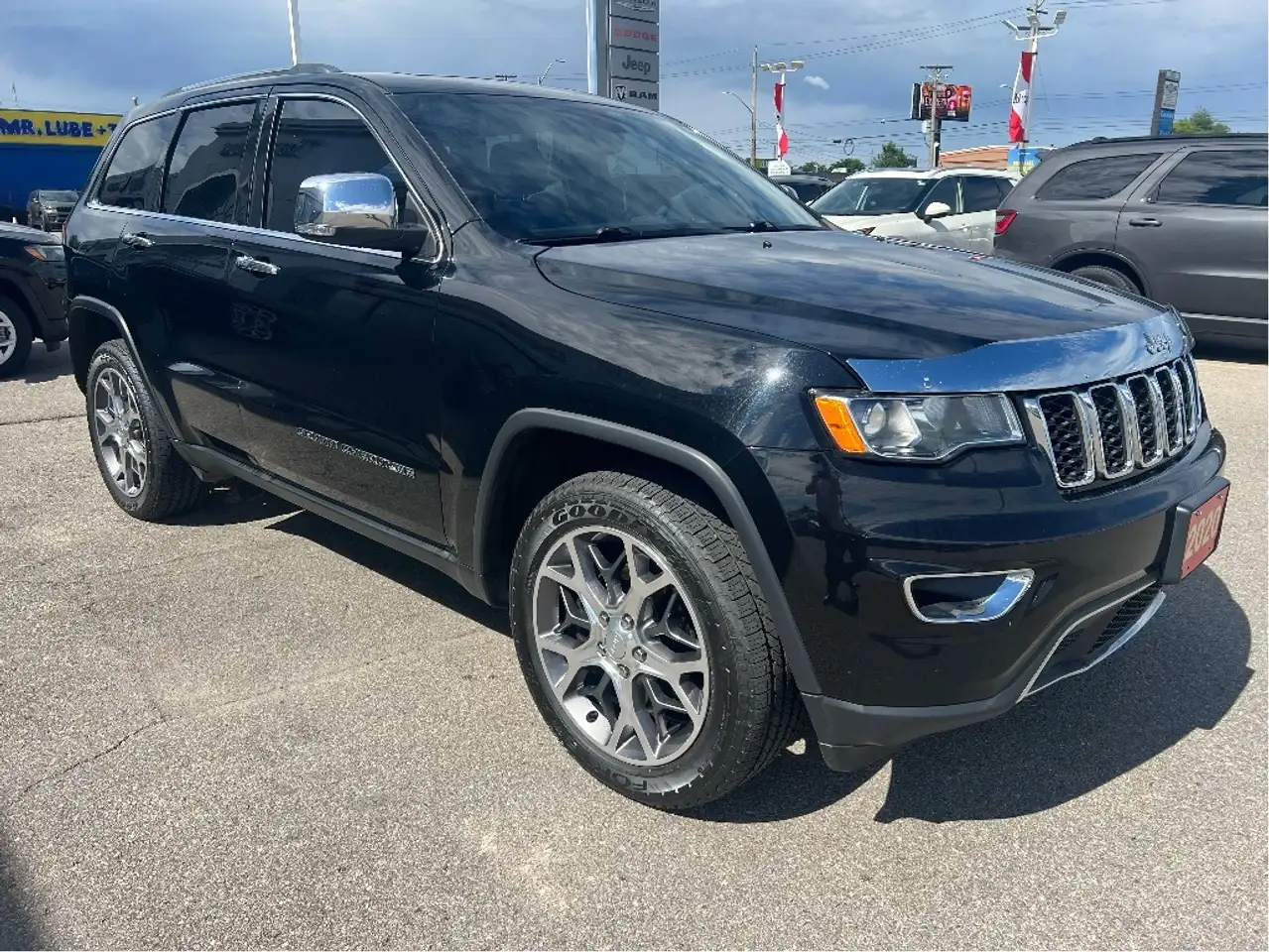 Jeep Grand Cherokee photo Jeep Grand Cherokee