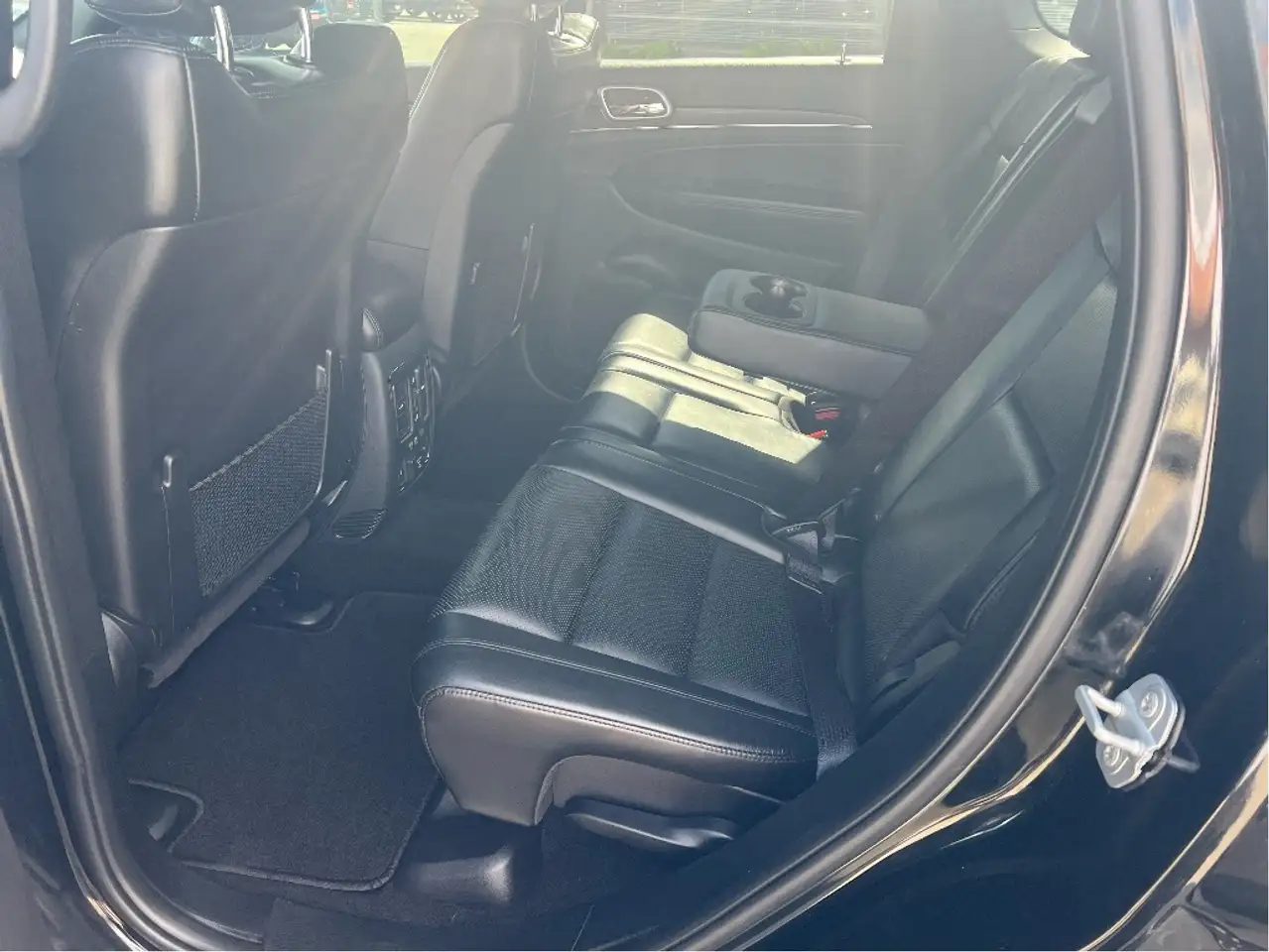 Jeep Grand Cherokee photo Jeep Grand Cherokee