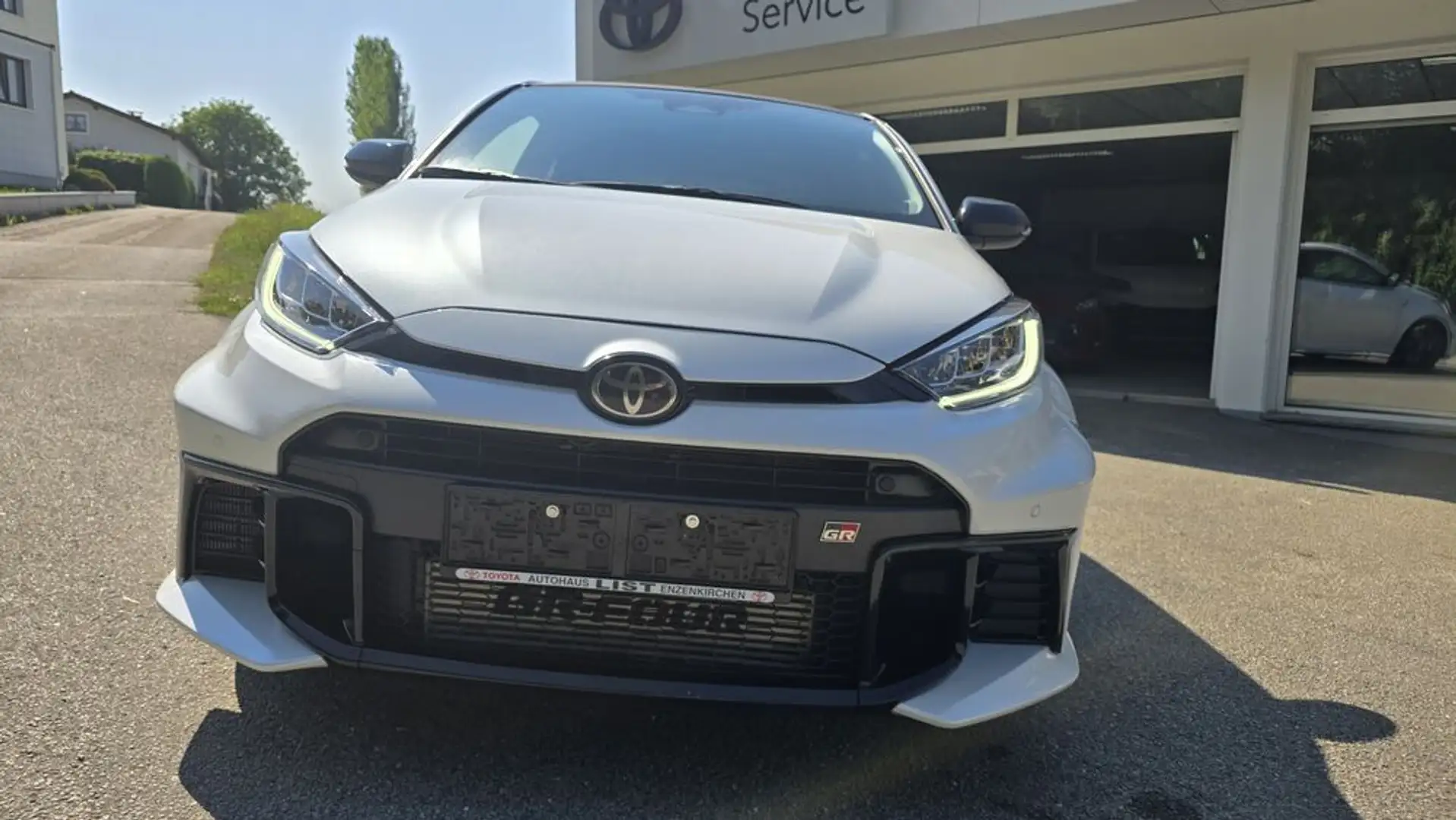 Toyota Yaris 1,6 Turbo GR High Performance Weiß - 2