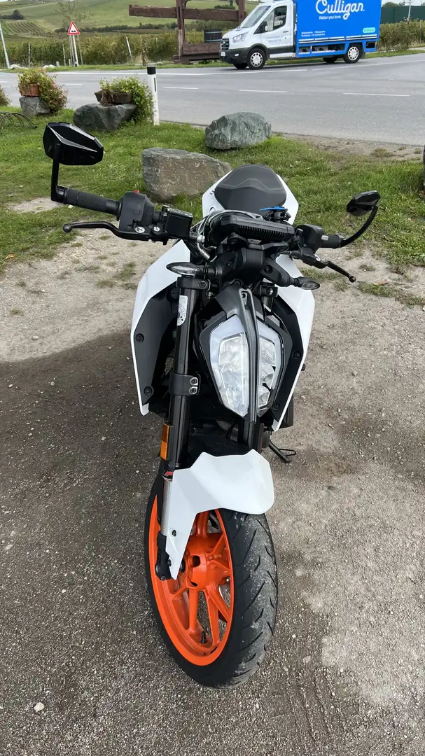 KTM 390 Duke - 2