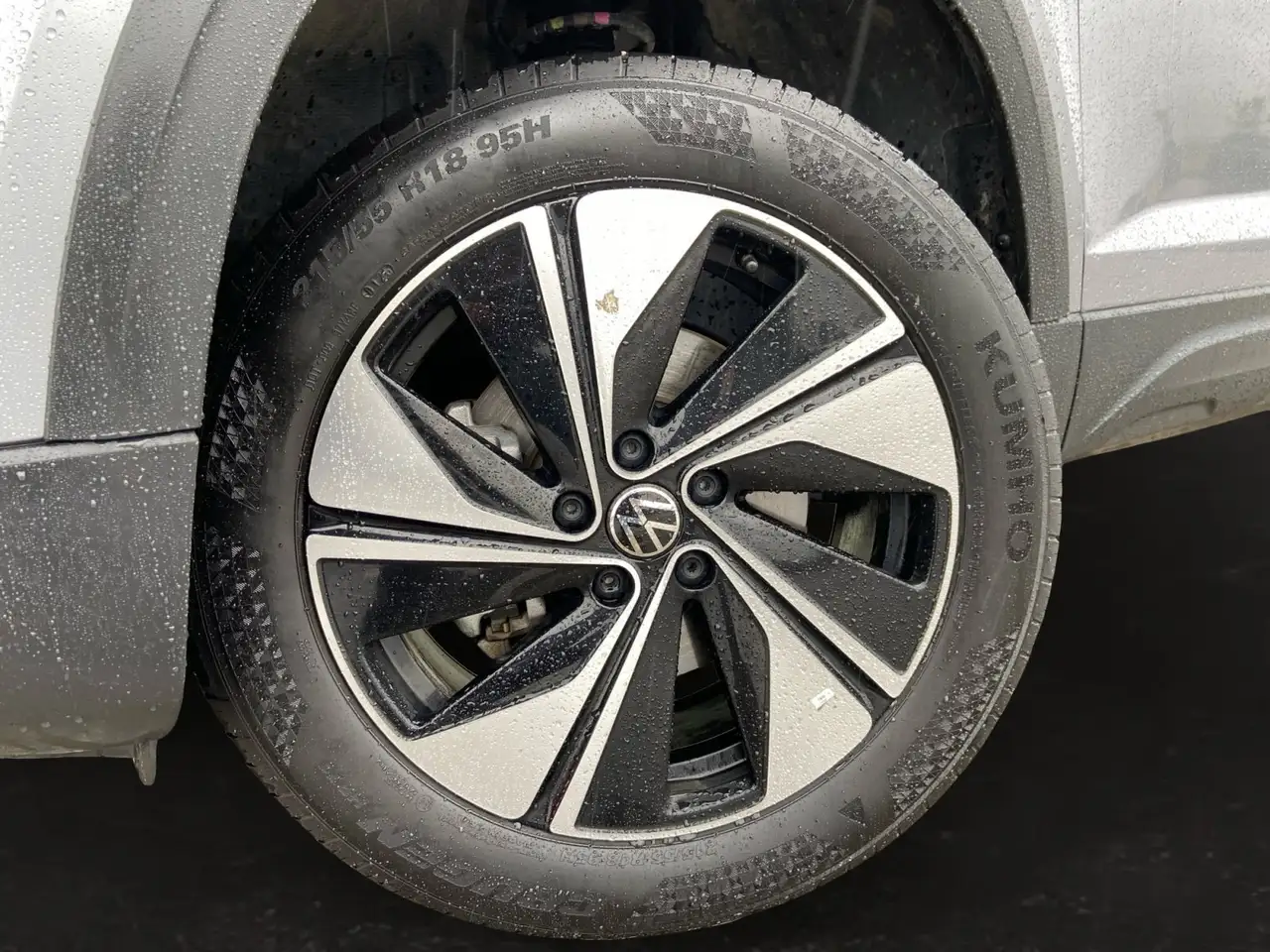 Volkswagen Taos снимка Volkswagen Taos