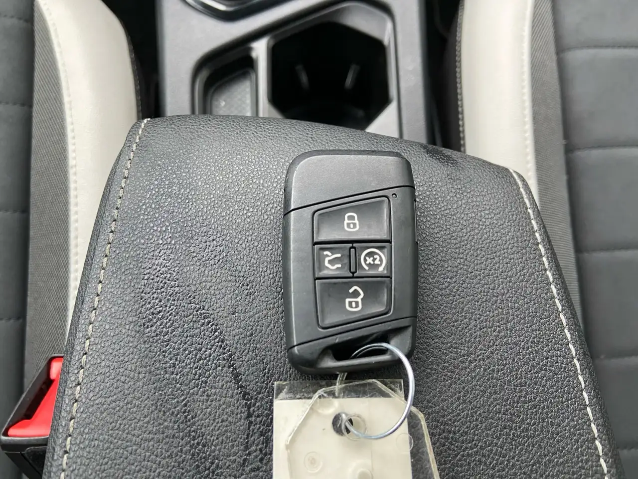 Volkswagen Taos снимка Volkswagen Taos