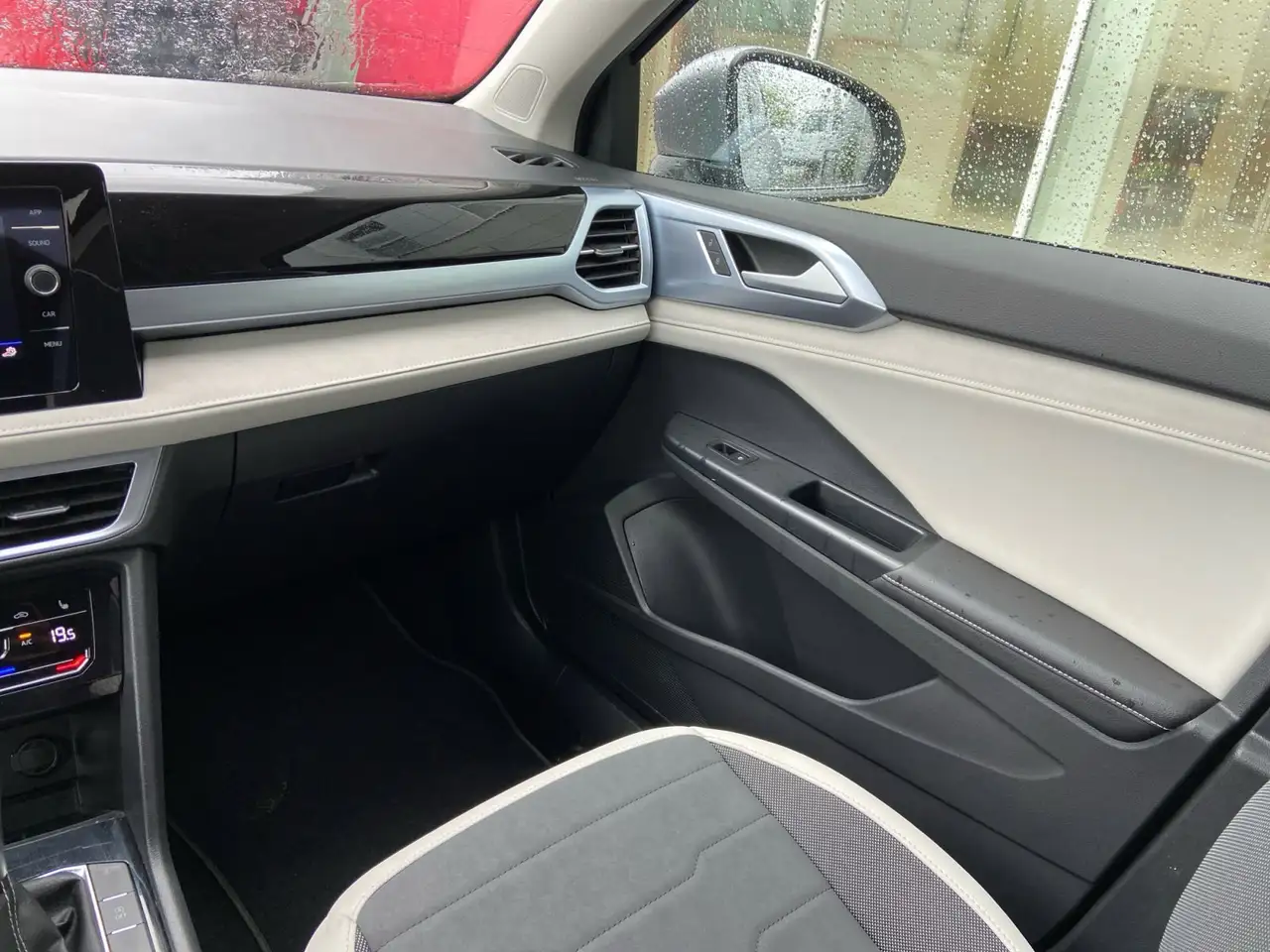 Volkswagen Taos снимка Volkswagen Taos