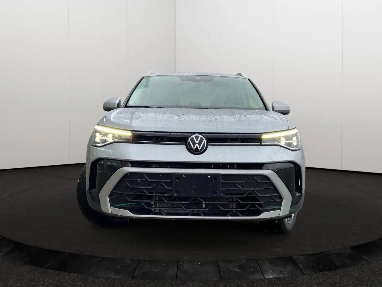 Volkswagen Taos снимка Volkswagen Taos