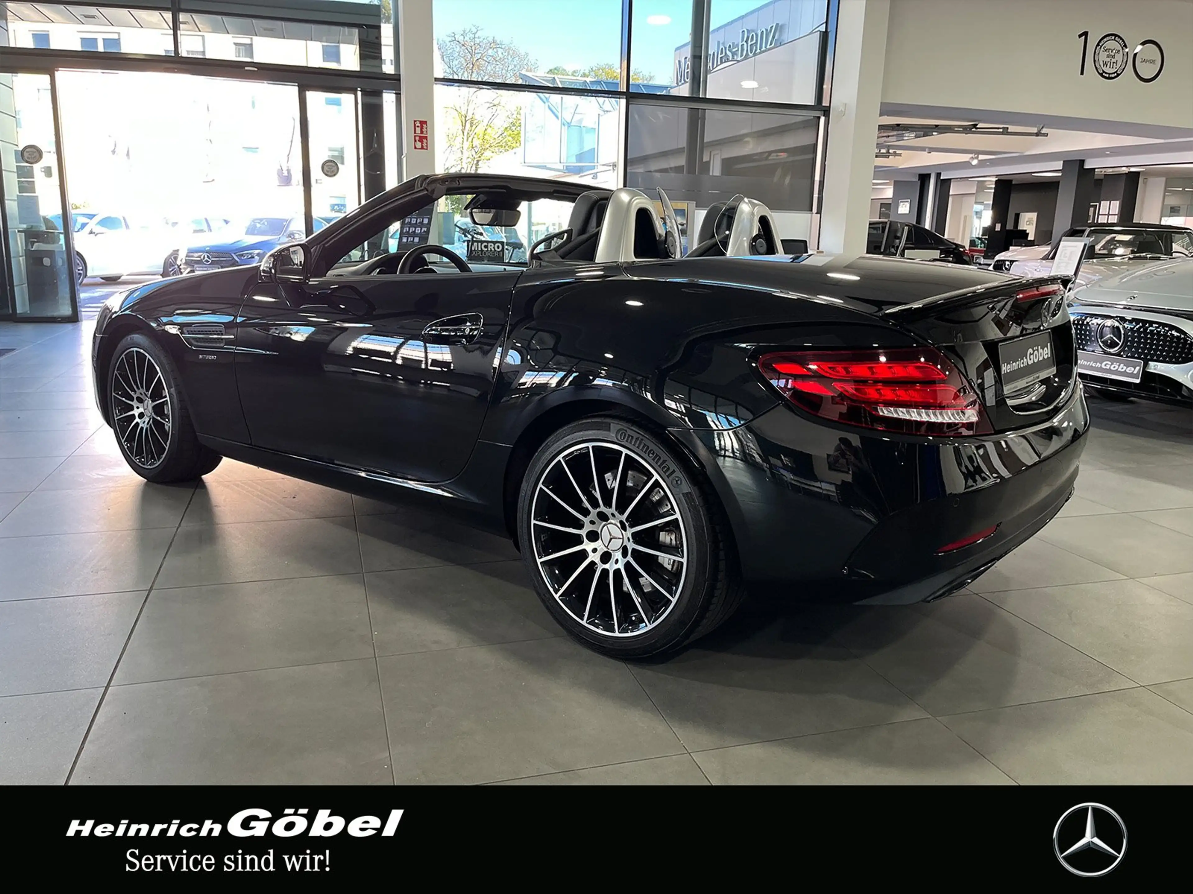 Mercedes-Benz SLC 43 AMG 1.HD+NIGHT-P.+CARBON+ILS+H&K+CARPLAY — photo 6