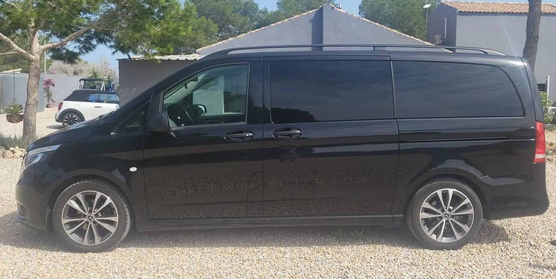 Mercedes-Benz V Noir - 1