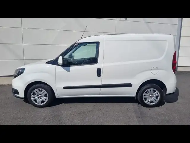 Fiat Doblo view 4