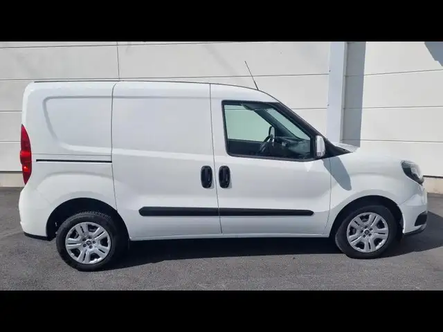 Fiat Doblo view 8