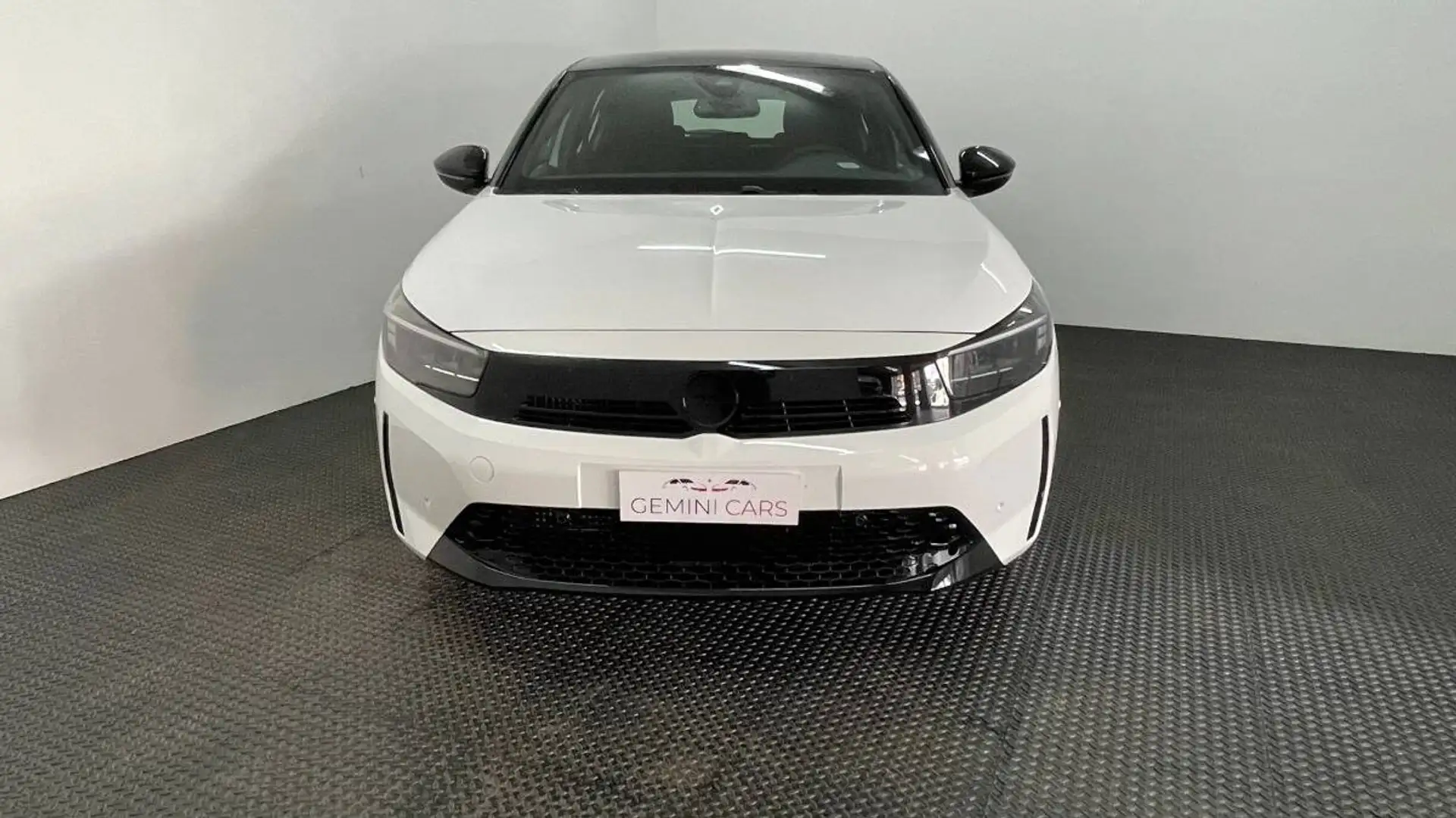 Opel Corsa 1.2 GS s&s 100cv Blanc - 2