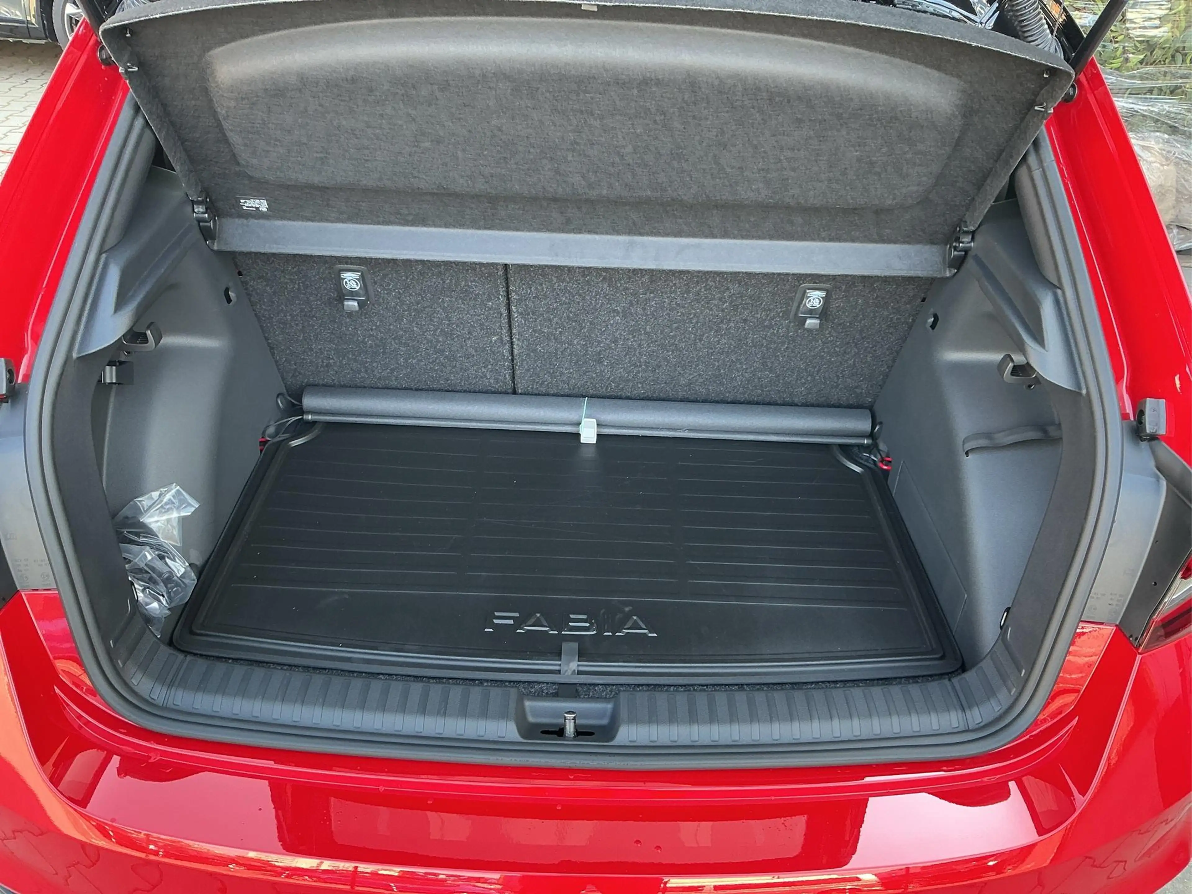 Skoda Fabia Monte Carlo 5J. Garantie ACC Beheizbare WS Dopp... — photo 7