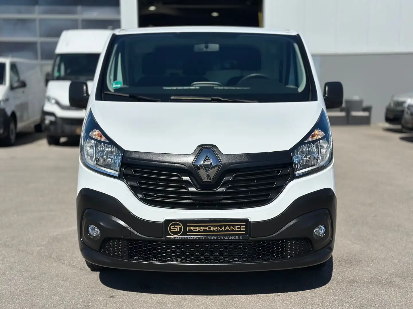 Renault Trafic L1H1 KLIMA NAVI AHK SORTIMO SHZ PDC EURO6 Blanc - 2