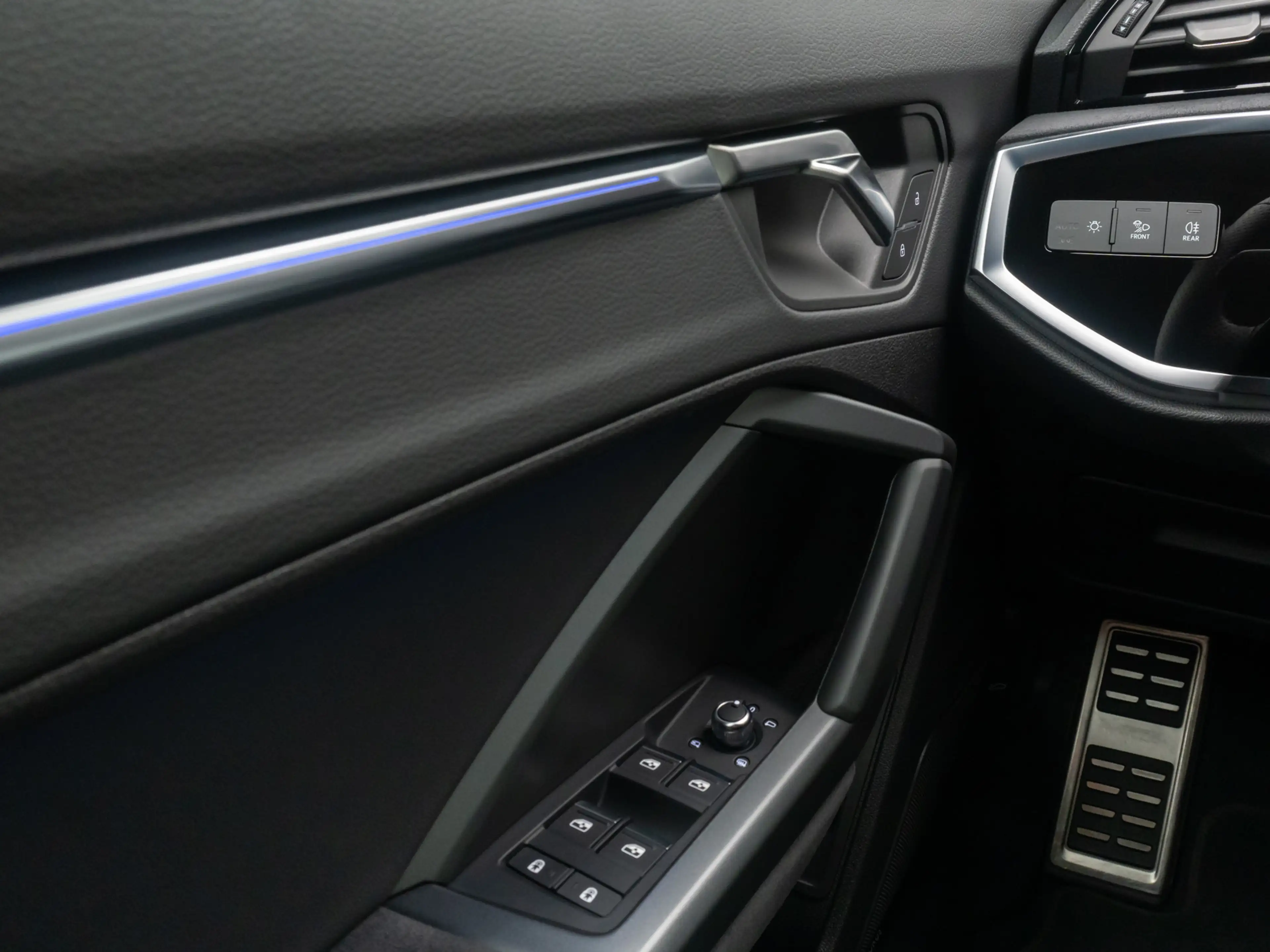 Audi RS Q3 Sport 360°Sonos Memory DAB Alarm Leder 20 — photo 32