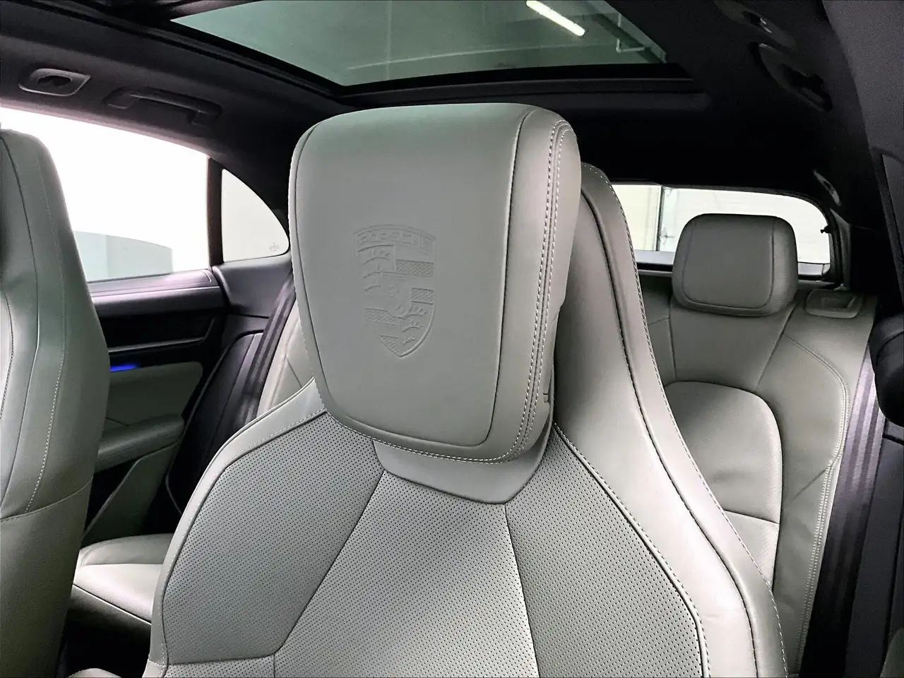 Porsche Macan снимка Porsche Macan