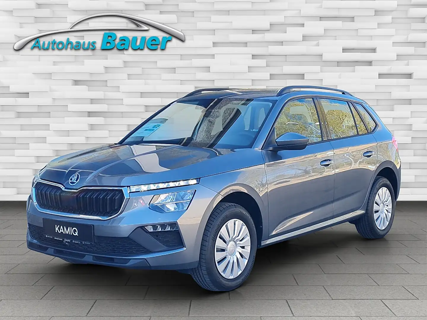 Skoda Kamiq 1,0 TSI Essence Grau - 1