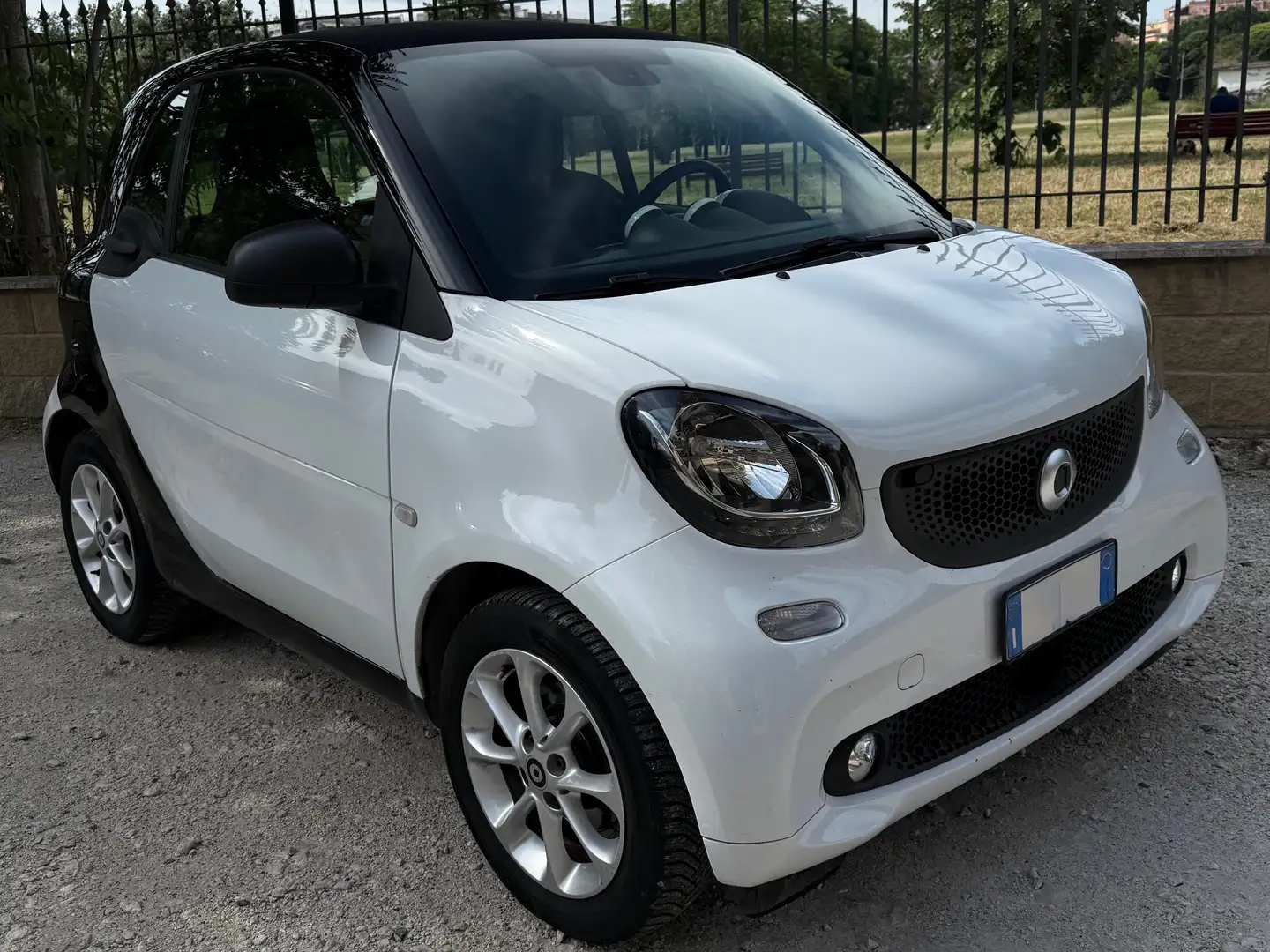smart forTwo Fortwo 1.0 Youngster 71cv twinamic my18 Bianco - 1