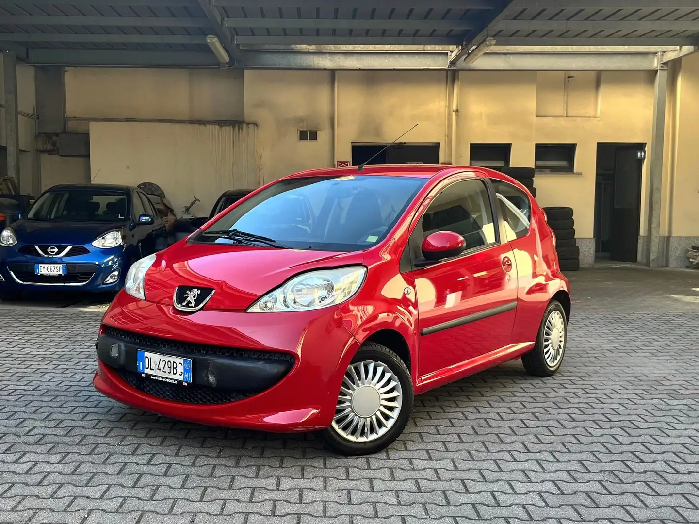 Peugeot 107 1.0 68CV 3p. Sweet Years Rosso - 1