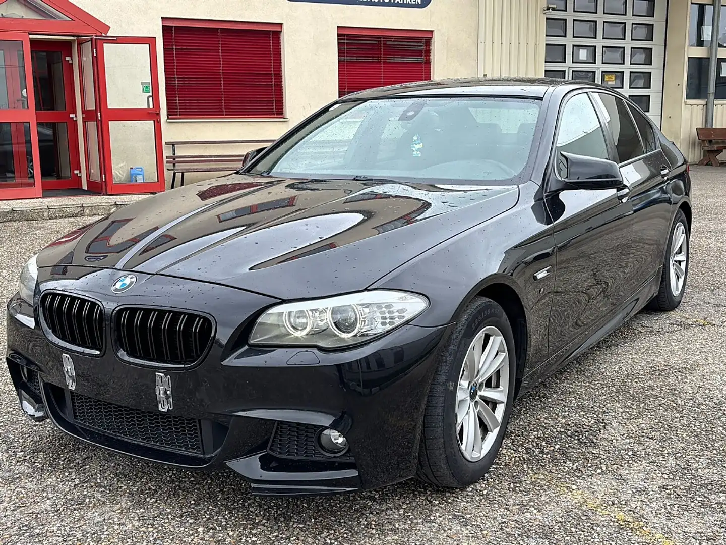BMW 523 i Österreich-Paket Aut. Schwarz - 1