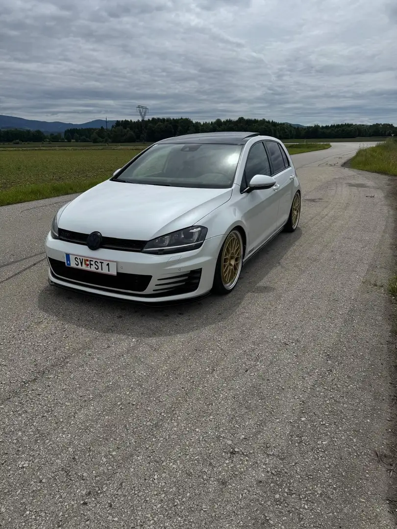Volkswagen Golf GTD 2,0 TDI - 1