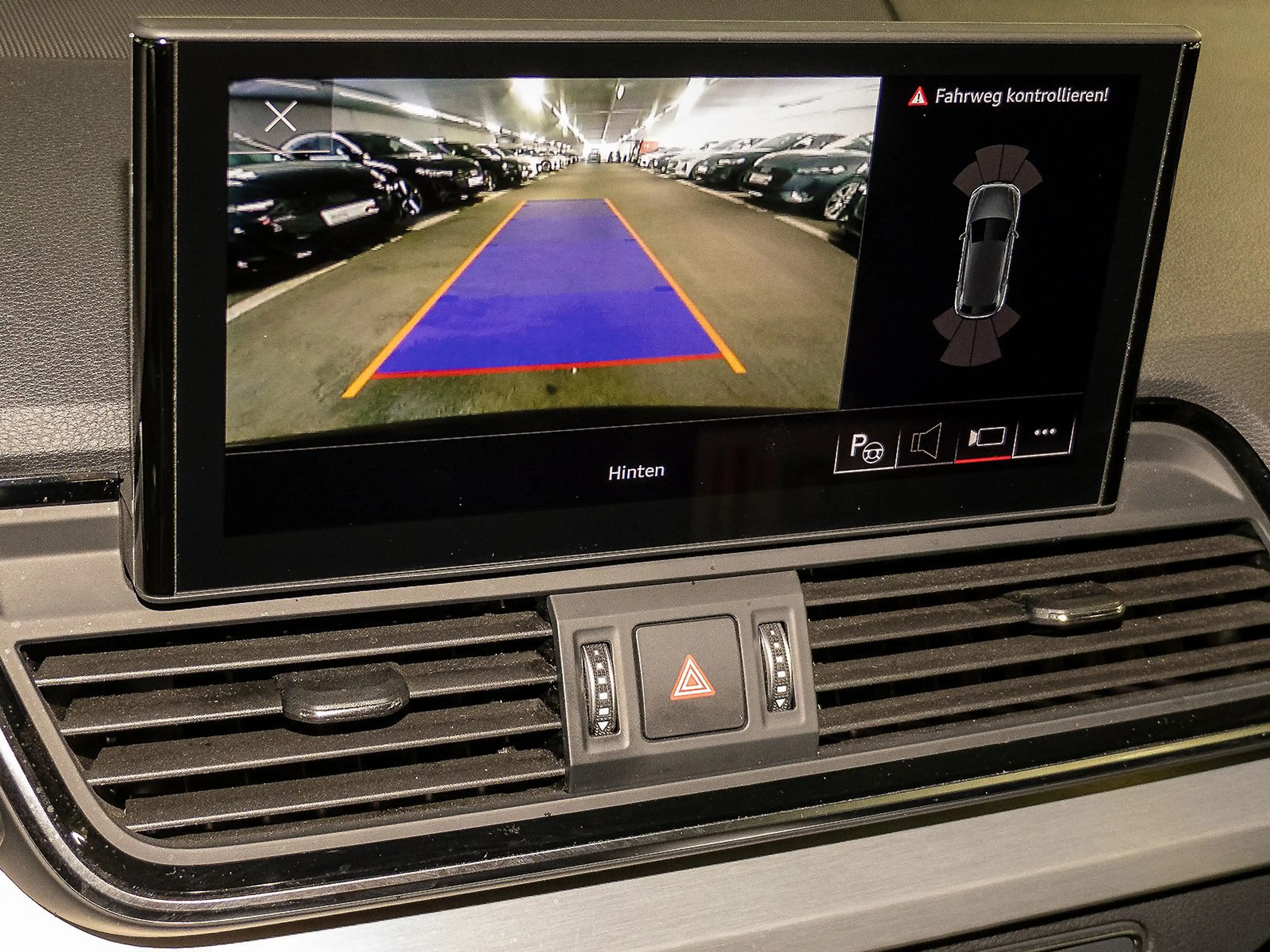 Audi SQ5 V6 TDI quattro HeadUp CarPlay B&O AHK 20'' — photo 15