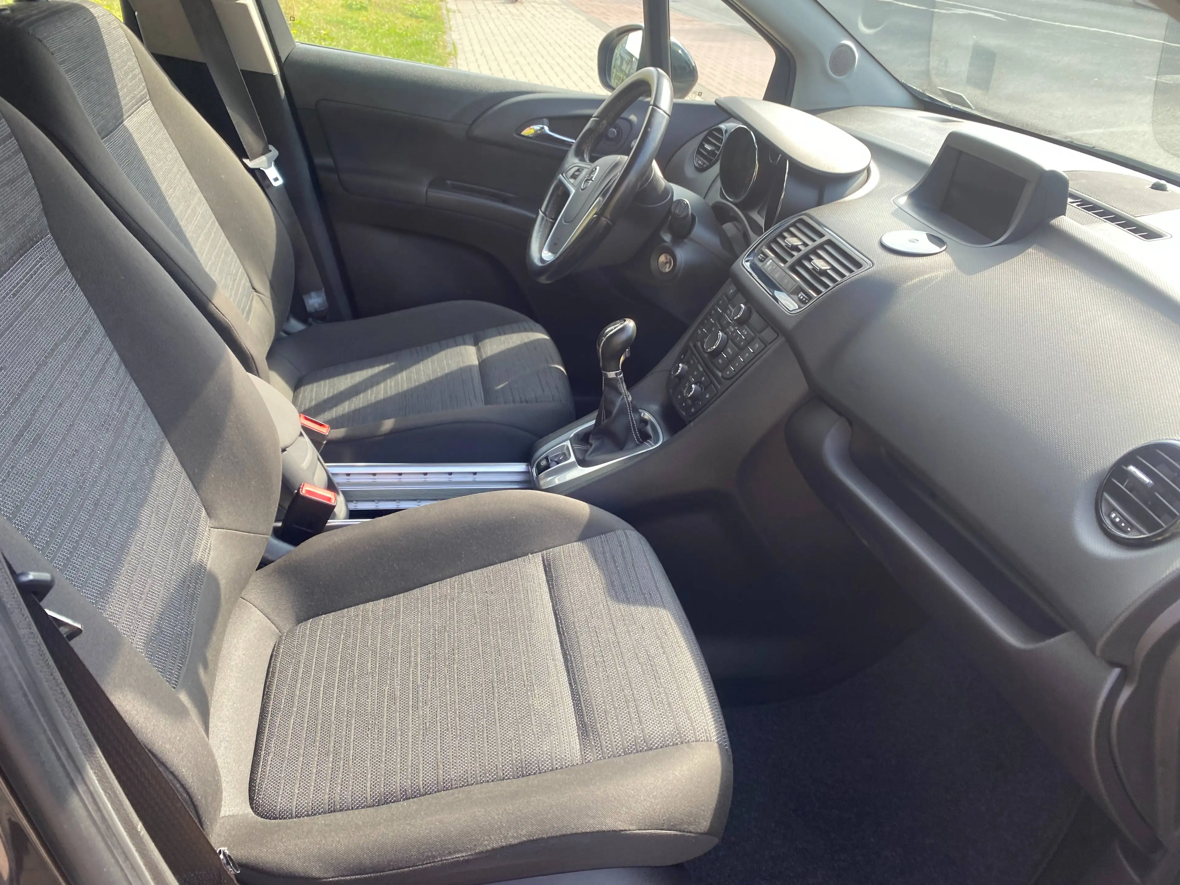 Opel Meriva Style — photo 10