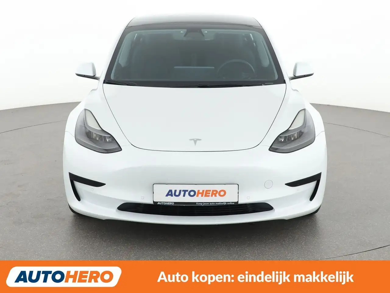 Tesla Model 3 Standard Range Plus, миниатюра 10