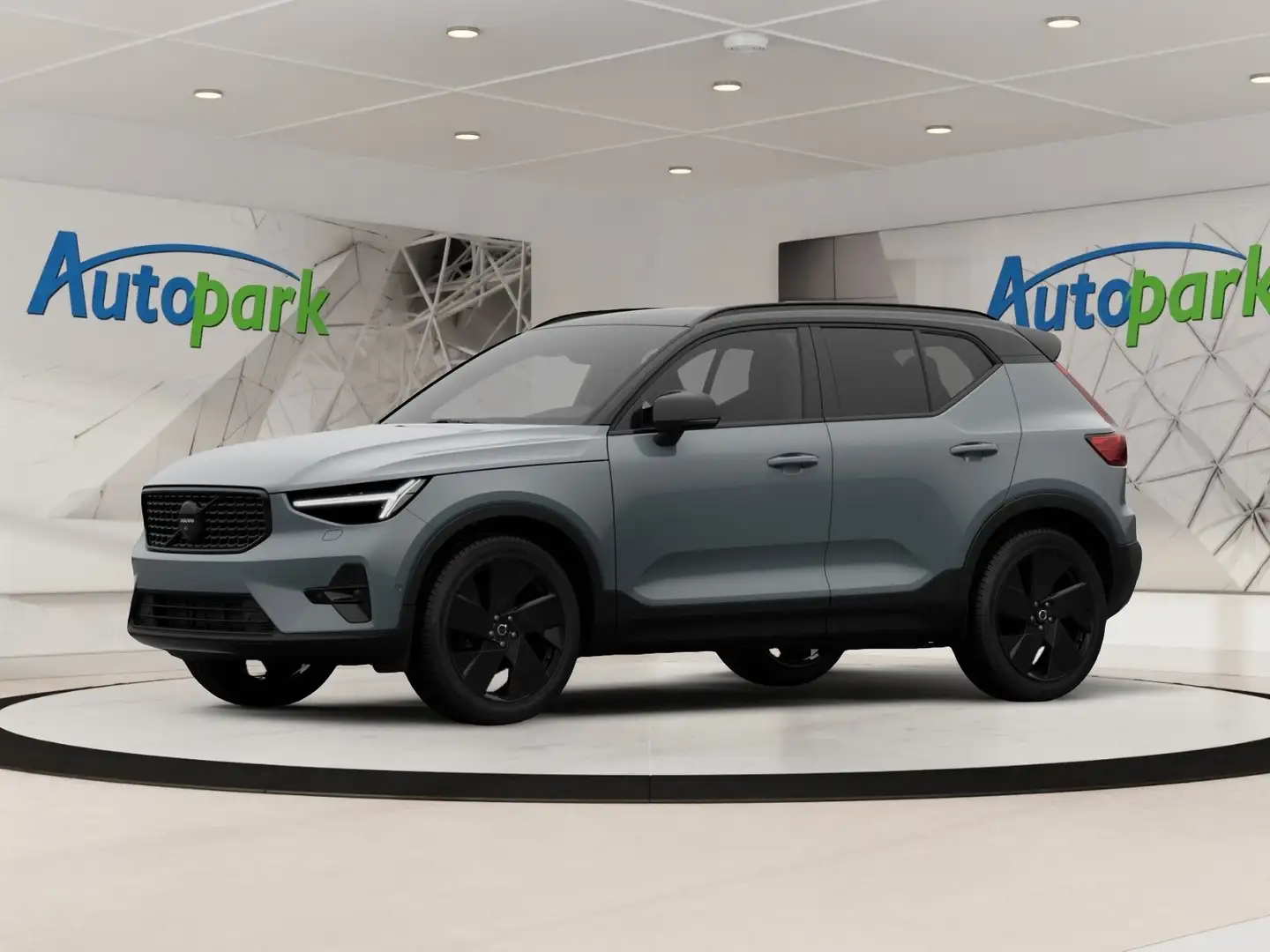Volvo XC40 Black Edition Plus, B3 Mild Hybrid, Benzin Plus Bl Silber - 1
