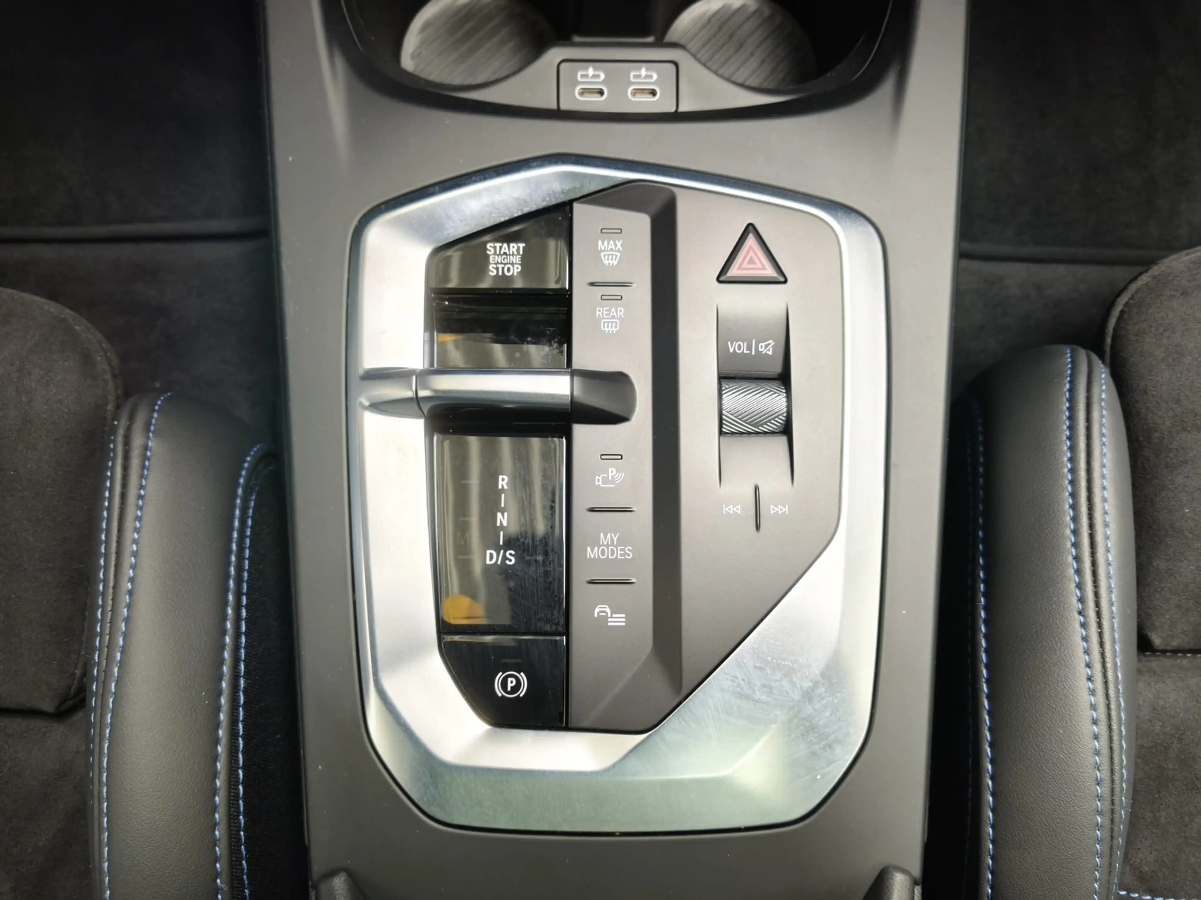 BMW M1 35 xDr M Sport Pro PANO/HUD/Memo/360°/M-Sitze — photo 13