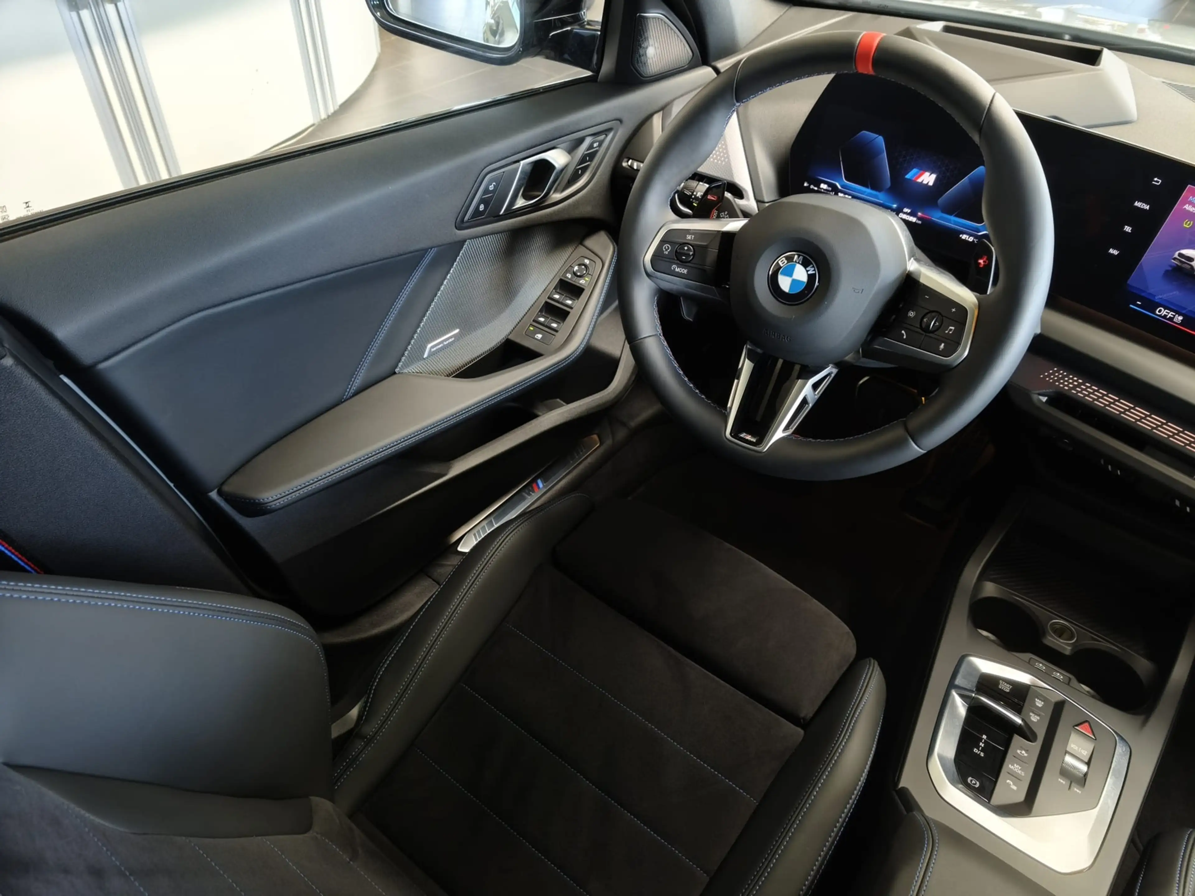 BMW M1 35 xDr M Sport Pro PANO/HUD/Memo/360°/M-Sitze — photo 10