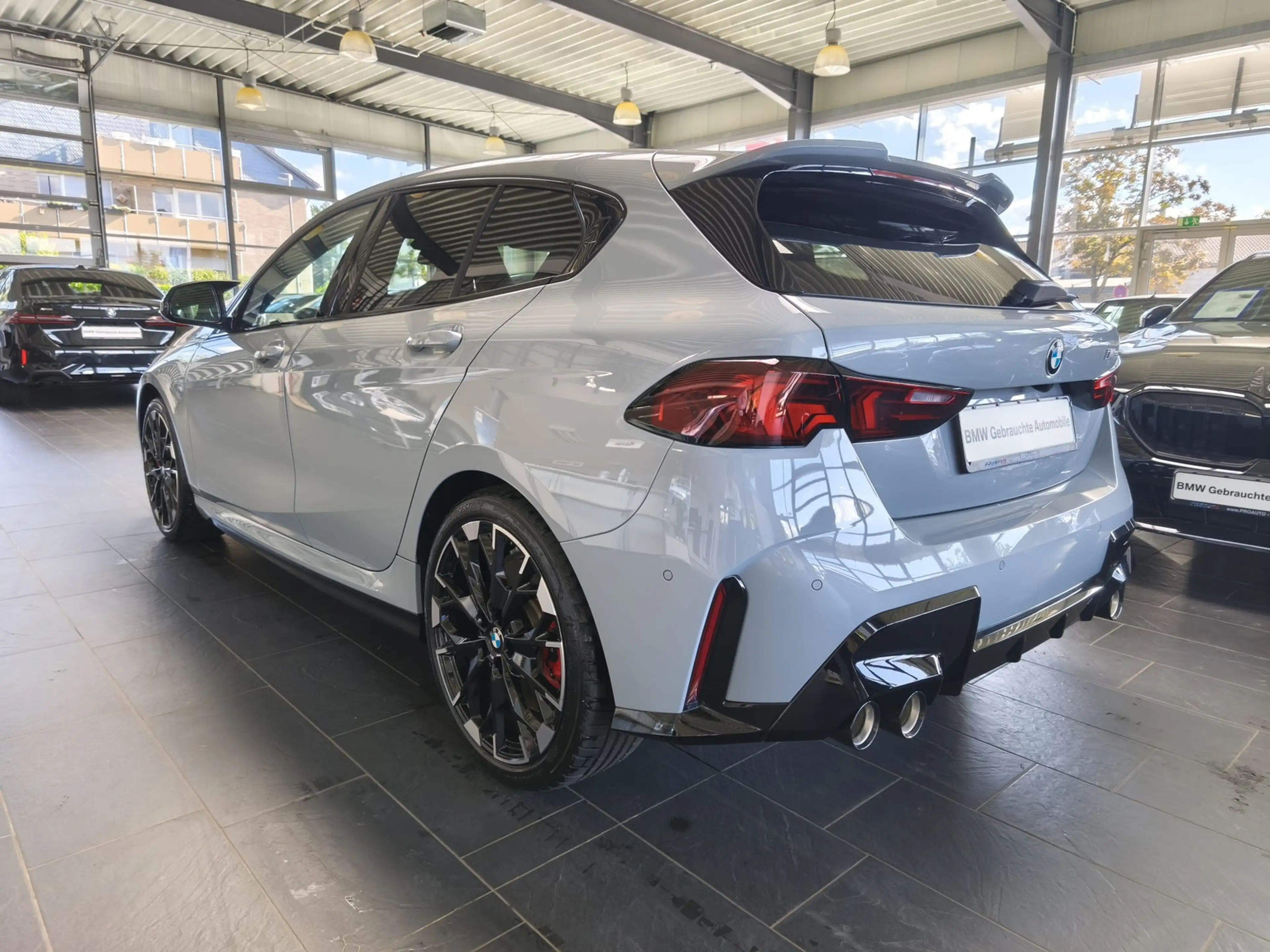 BMW M1 35 xDr M Sport Pro PANO/HUD/Memo/360°/M-Sitze — photo 4
