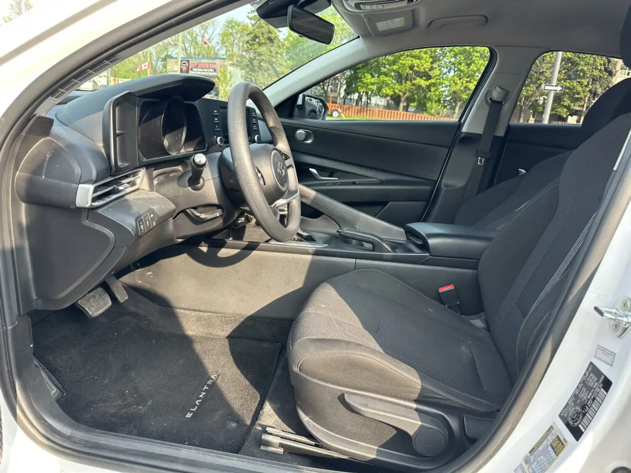 Hyundai ELANTRA снимка Hyundai ELANTRA
