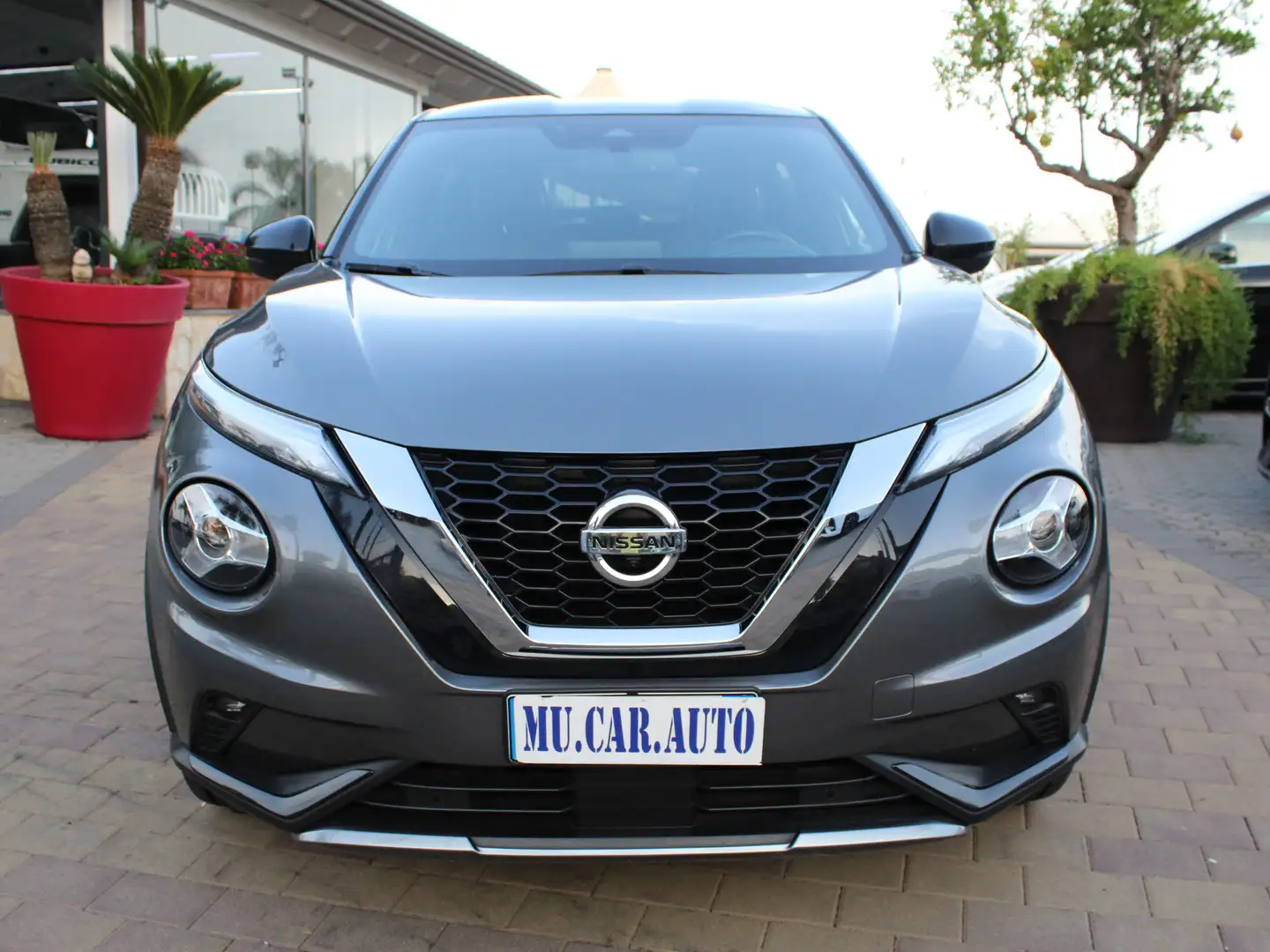 Nissan Juke Juke 1.0 dig-t N-Connecta 114cv Grigio - 2