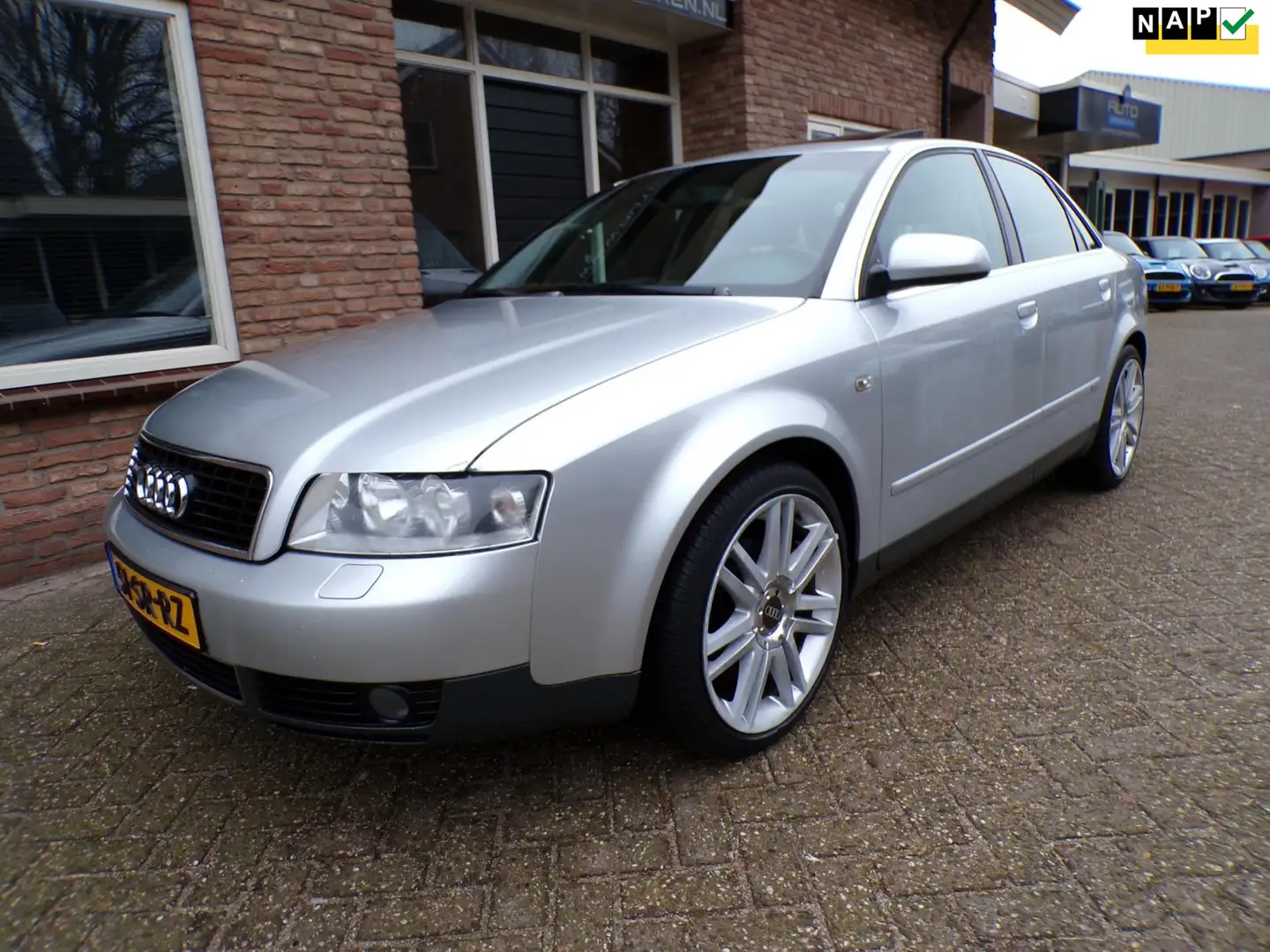 Audi A4 Limousine 1.8 Turbo Exclusive MT Gris - 1