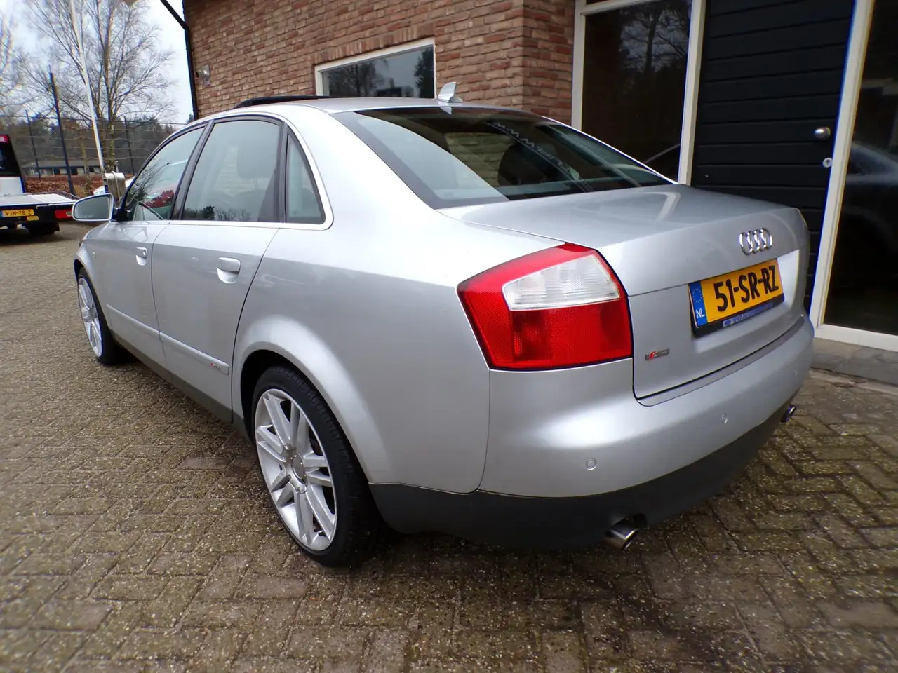 Audi A4 Limousine 1.8 Turbo Exclusive MT, foto 3