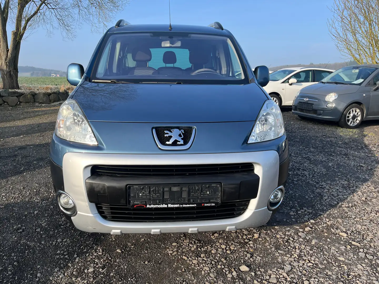 Peugeot Partner Escapade Modrá - 2