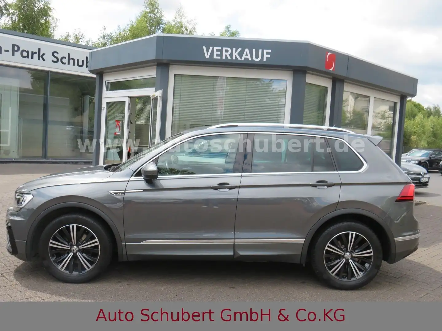 Volkswagen Tiguan 1.5 TSI DSG BMT ACT Highline R-Line Grau - 2