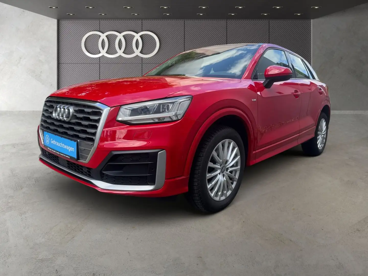 Audi Q2 2.0 TFSI S-Line quattro DSG Pano Navi LED LM Rot - 2