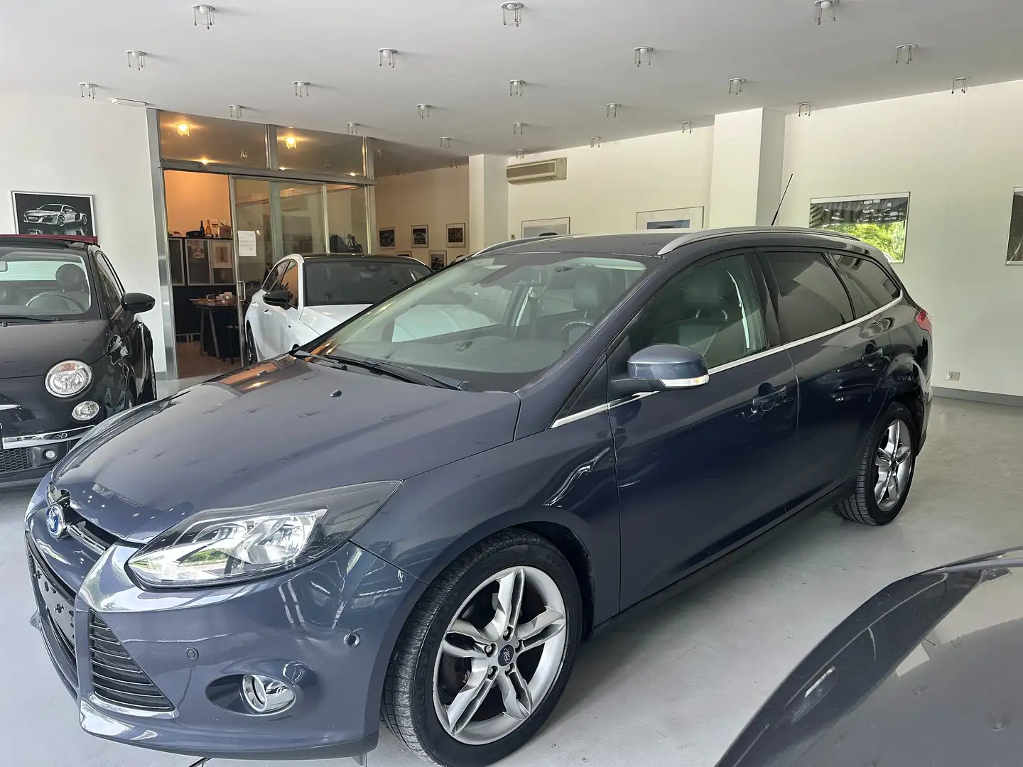 Ford Focus 1.6 TDCi SW ECOnetic Titanium Gris - 1