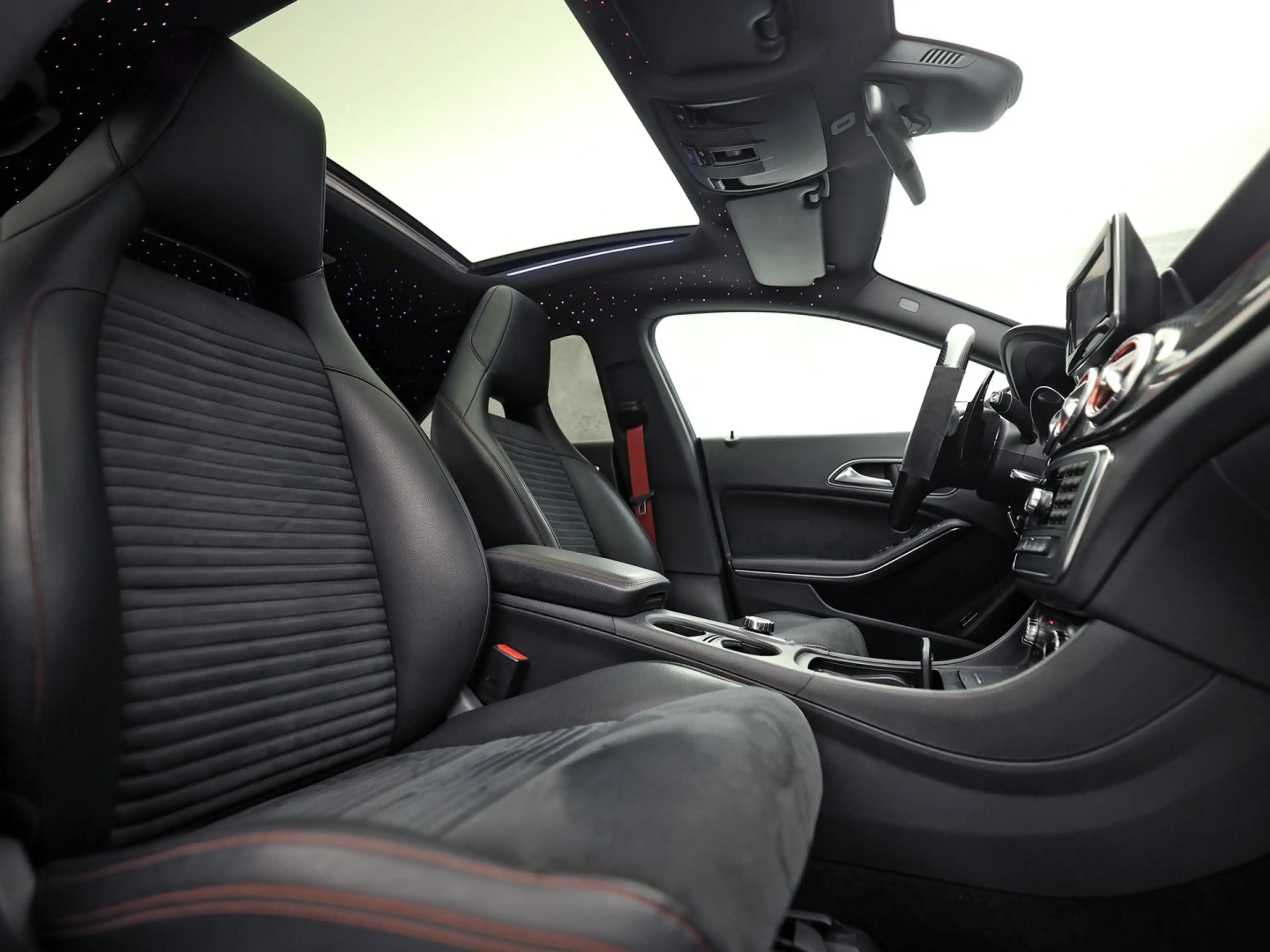 Mercedes-Benz CLA 250 AMG Sport 211Pk Automaat (PANORAMADAK, STERRENHEME — photo 8