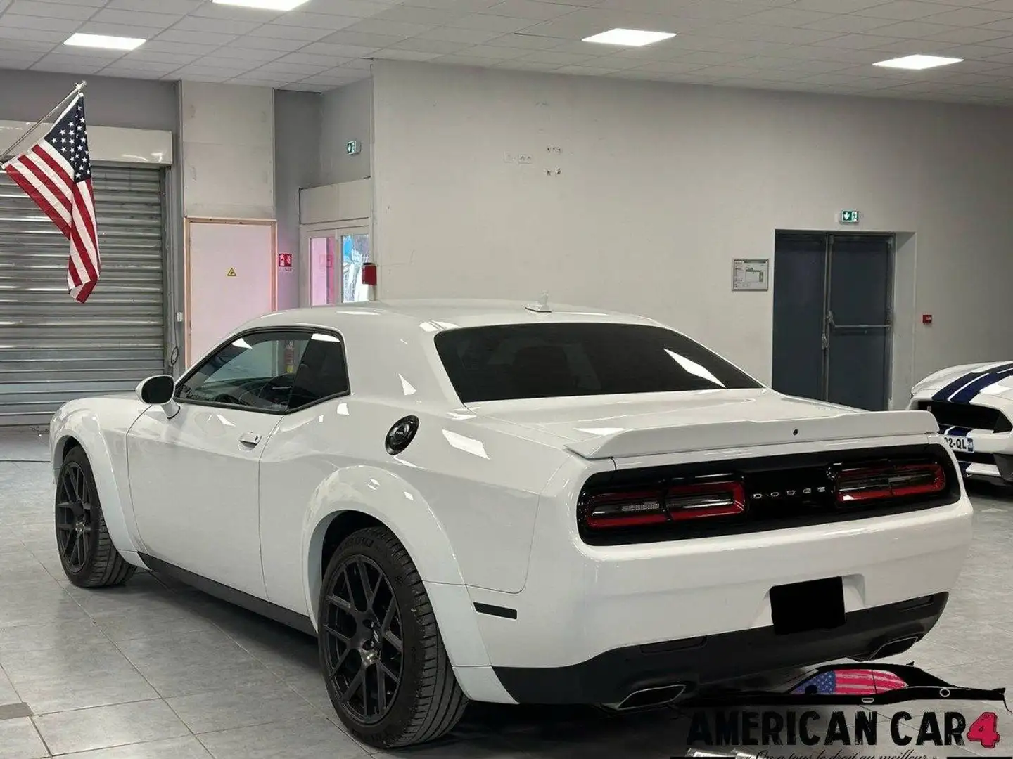 Dodge Challenger R/T V8 RT%2B 5.7 V8 - Widebody - Clean Carfax ! Bianco - 2