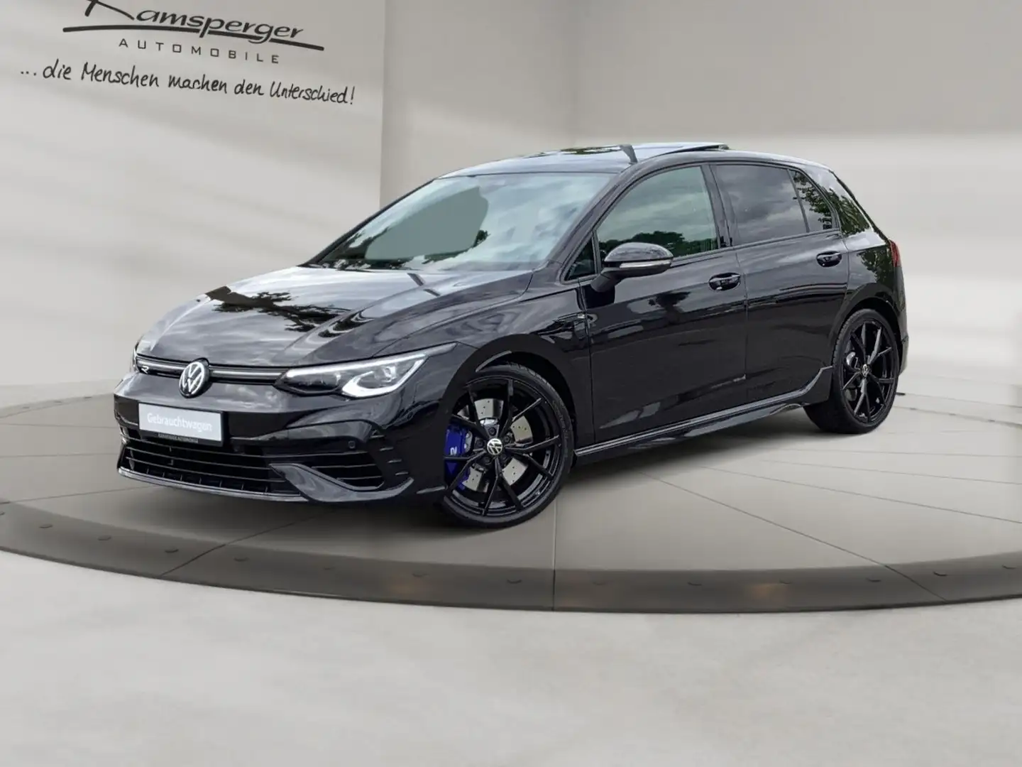 Volkswagen Golf VIII 2.0 TSI DSG R 4M. ACC Akra Matrix Pano Schwarz - 2