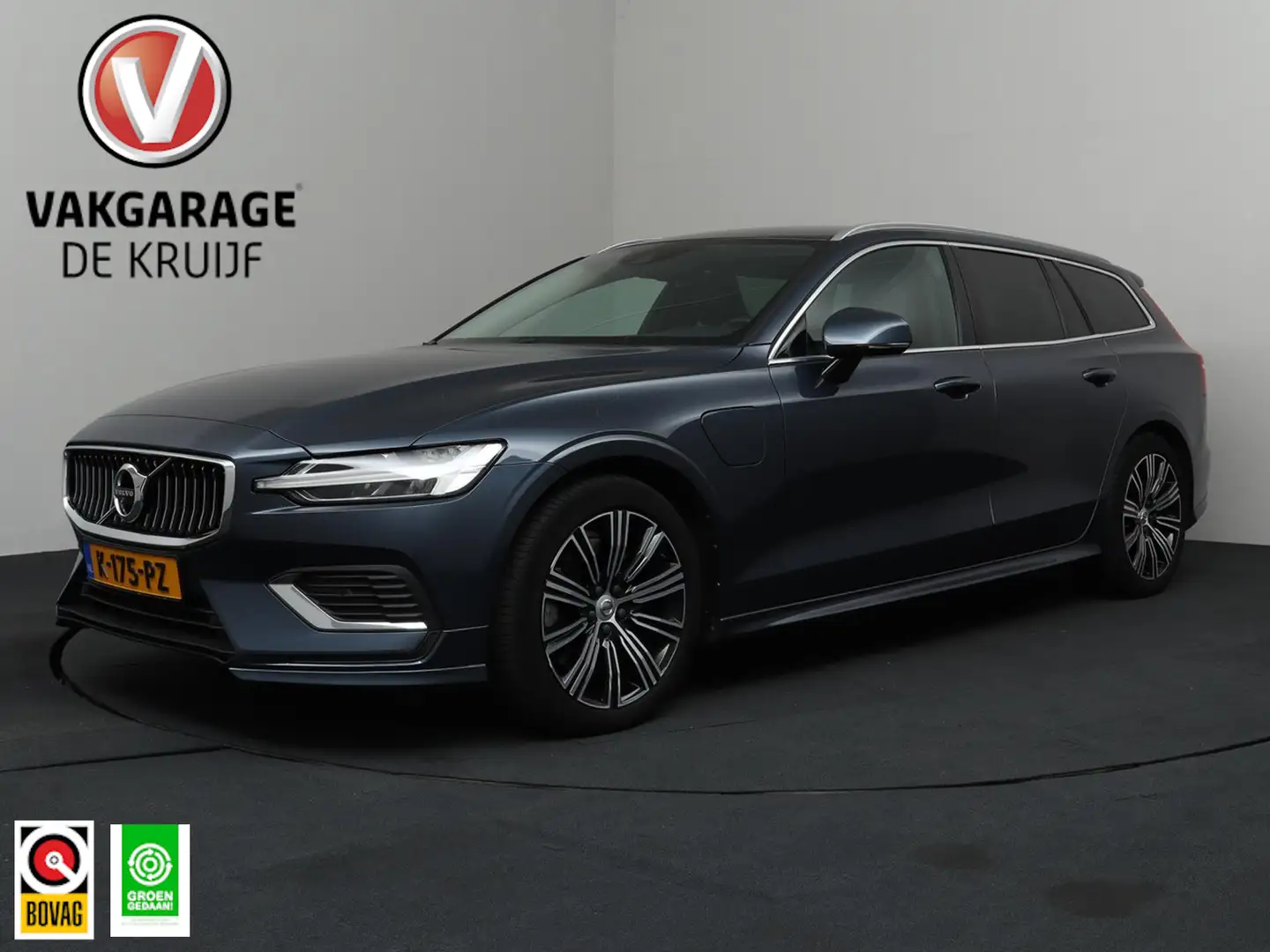 Volvo V60 2.0 T6 Recharge AWD Business Pro | ACC | Trekhaak Blauw - 1