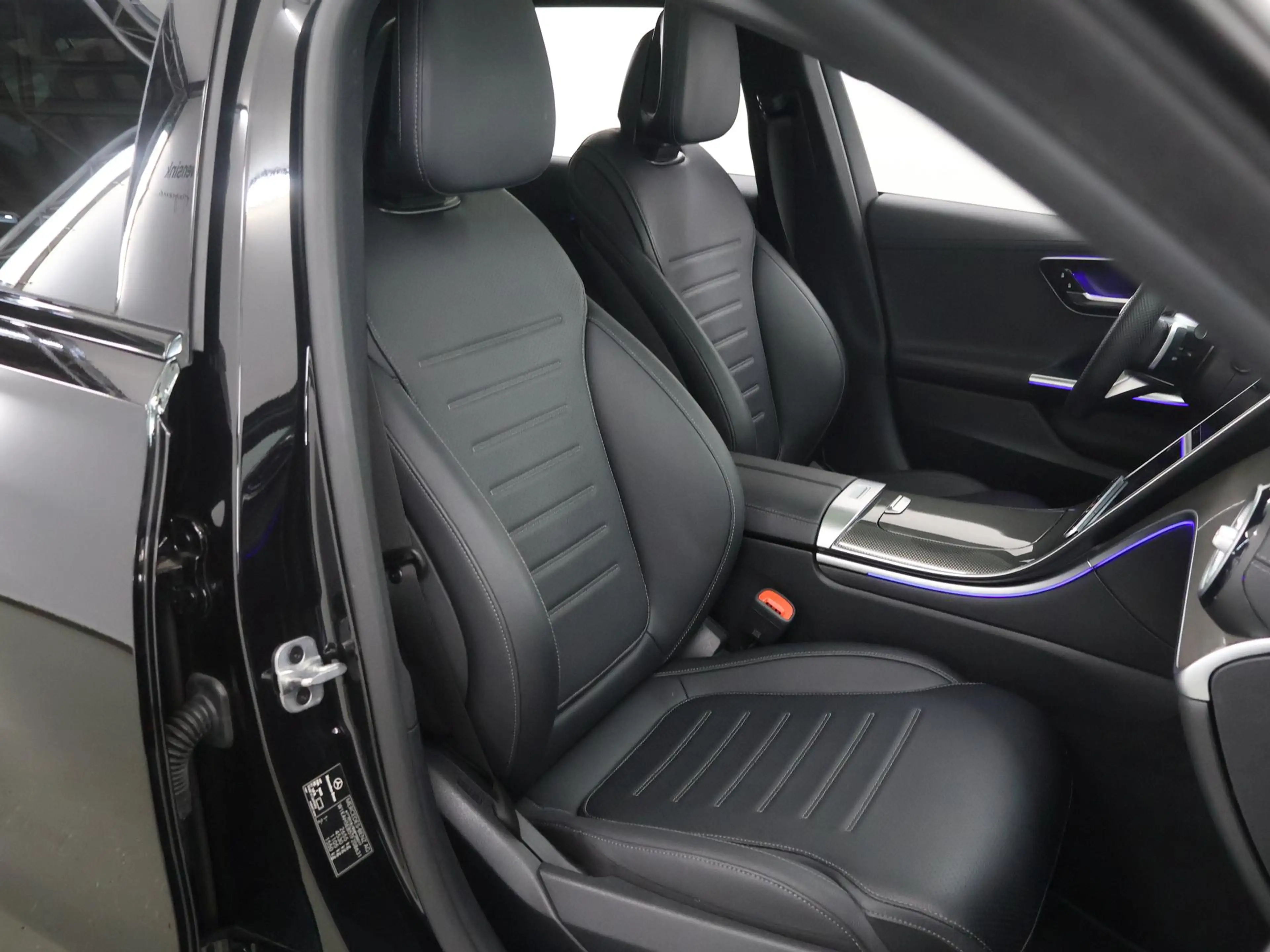 Mercedes-Benz C 300 Estate 300e Business Solution AMG | Panoramaschuif — photo 10