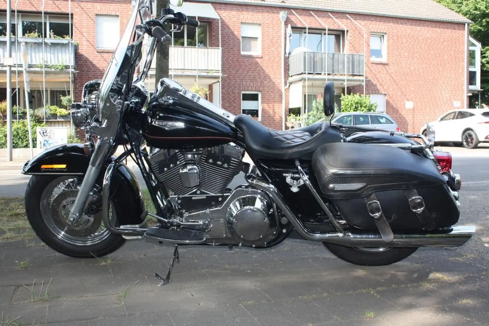Harley-Davidson Road King FLHR-I viel Zubehör Noir - 2