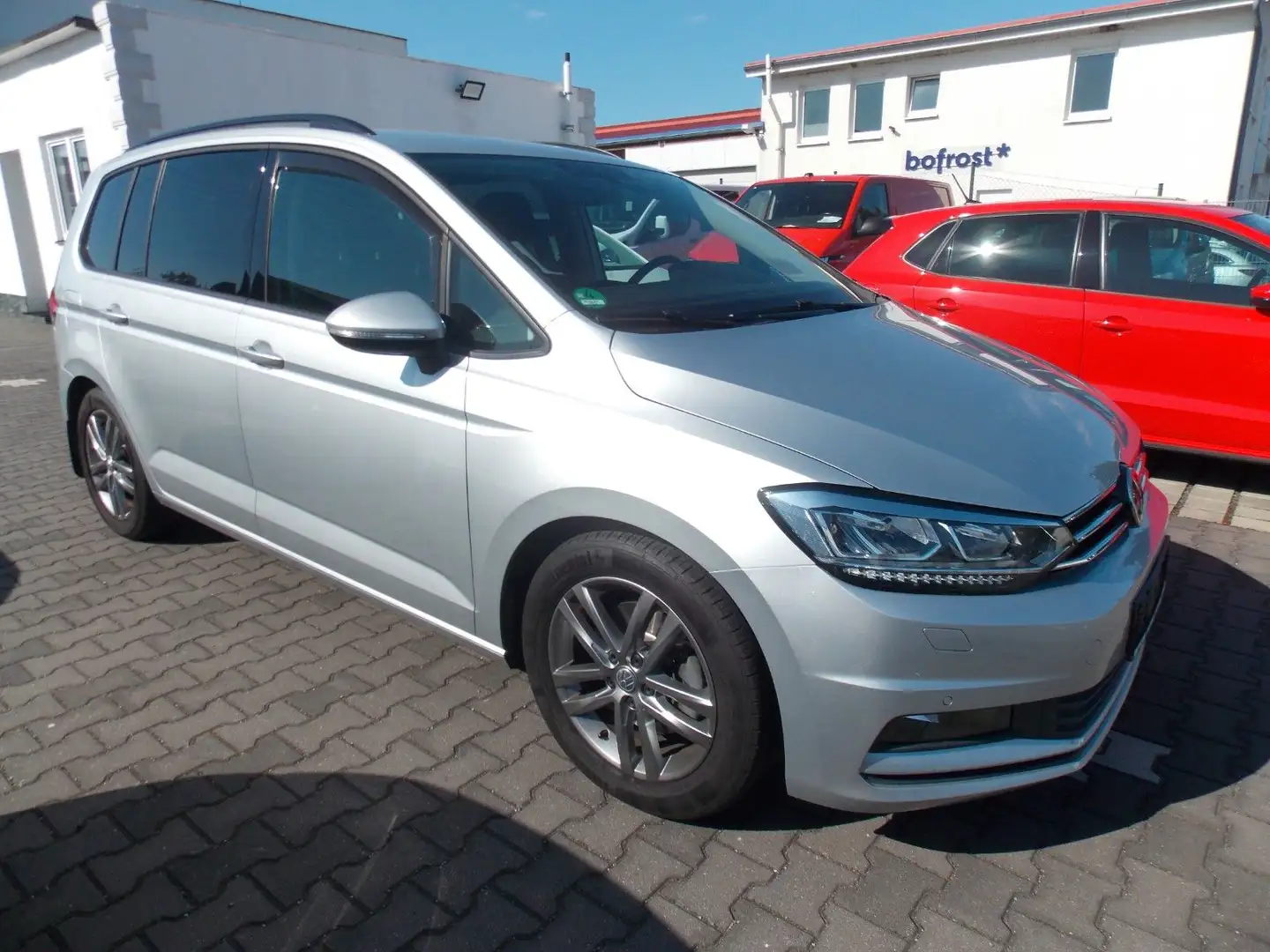 Volkswagen Touran Highline 2.0 TDI Silber - 1